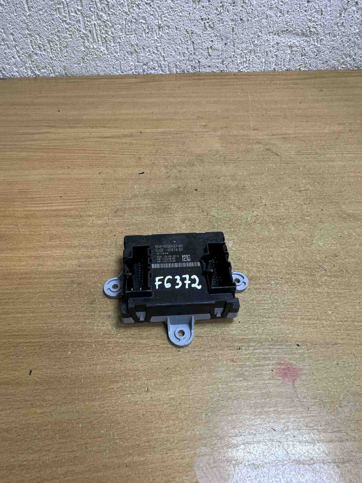 LAND ROVER Range Rover Evoque L538 (1 gen) (2011-2020) Citau veidu vadības bloki GJ3214D619BA,#F6372 32399355