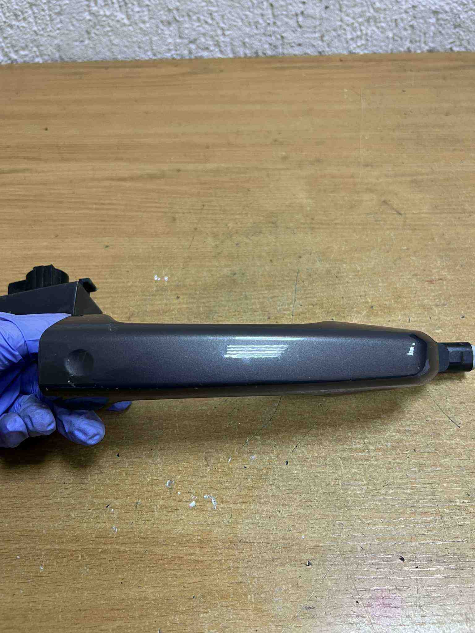 LAND ROVER Range Rover Evoque L538 (1 gen) (2011-2020) Bakre vänstra dörrens yttre handtag BJ32224A44,#F6408 32405279