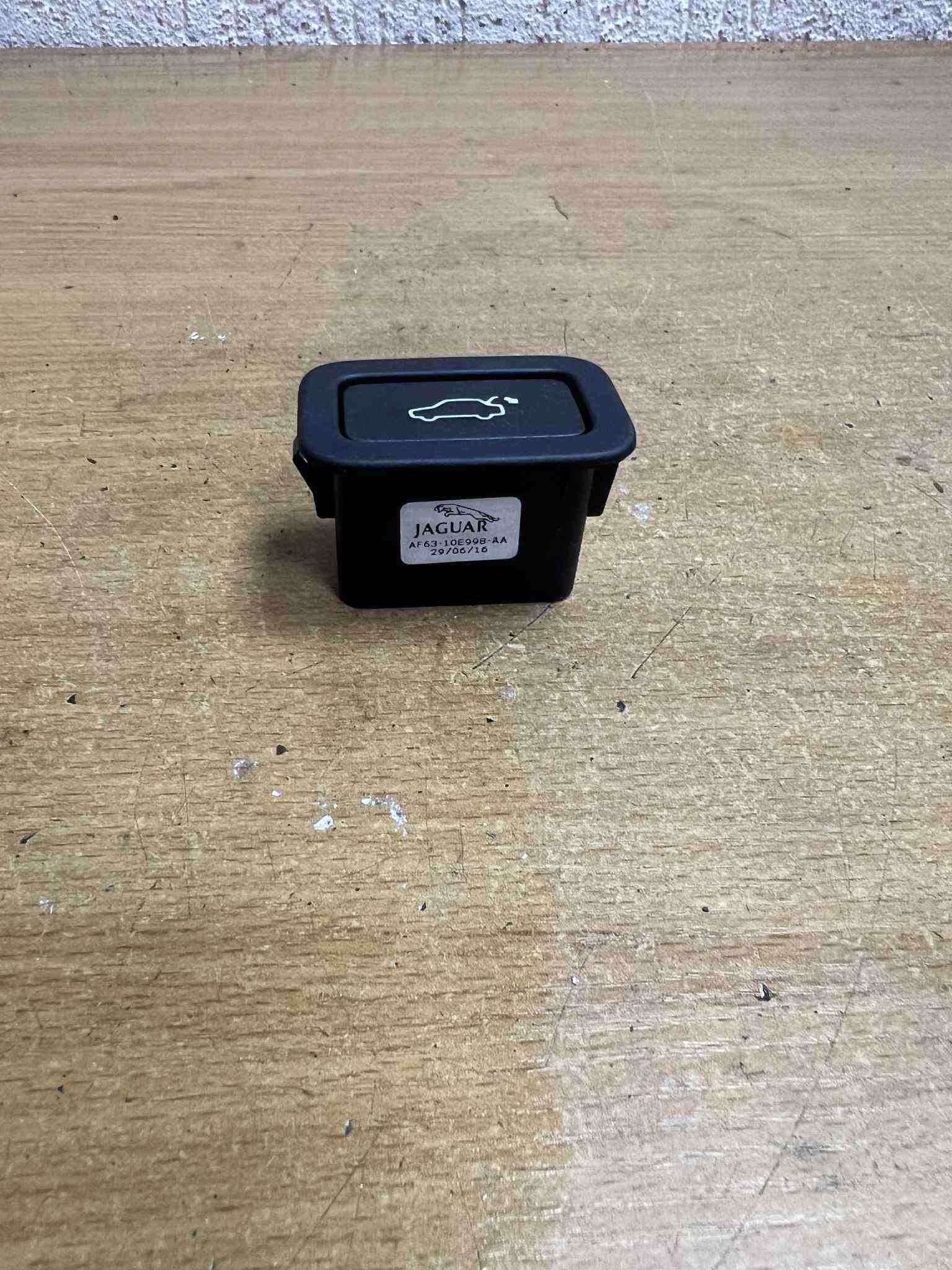 LAND ROVER Range Rover Evoque L538 (1 gen) (2011-2020) Switches AF6310E99BAA,#F6442 32423662