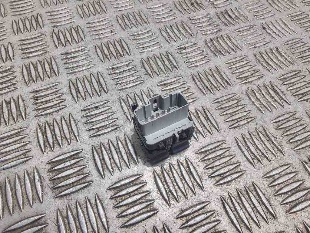 RENAULT Megane 2 generation (2002-2012) Rear Left Door Window Control Switches 315033A 32414744