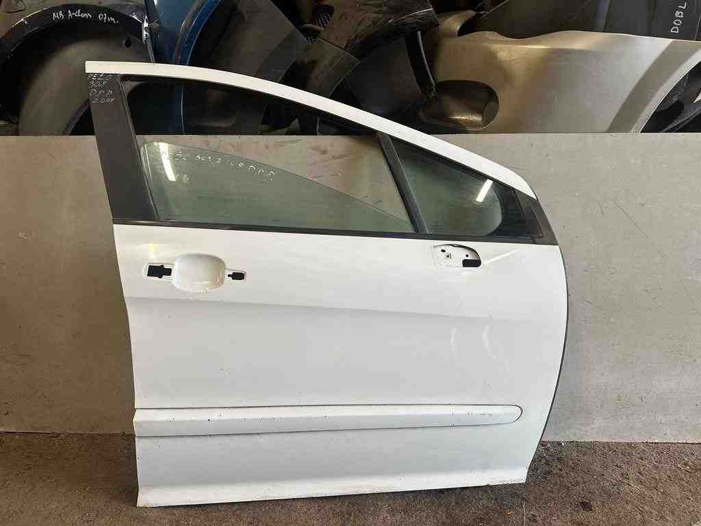 PEUGEOT 308 T7 (2007-2015) Front Right Door 32416862
