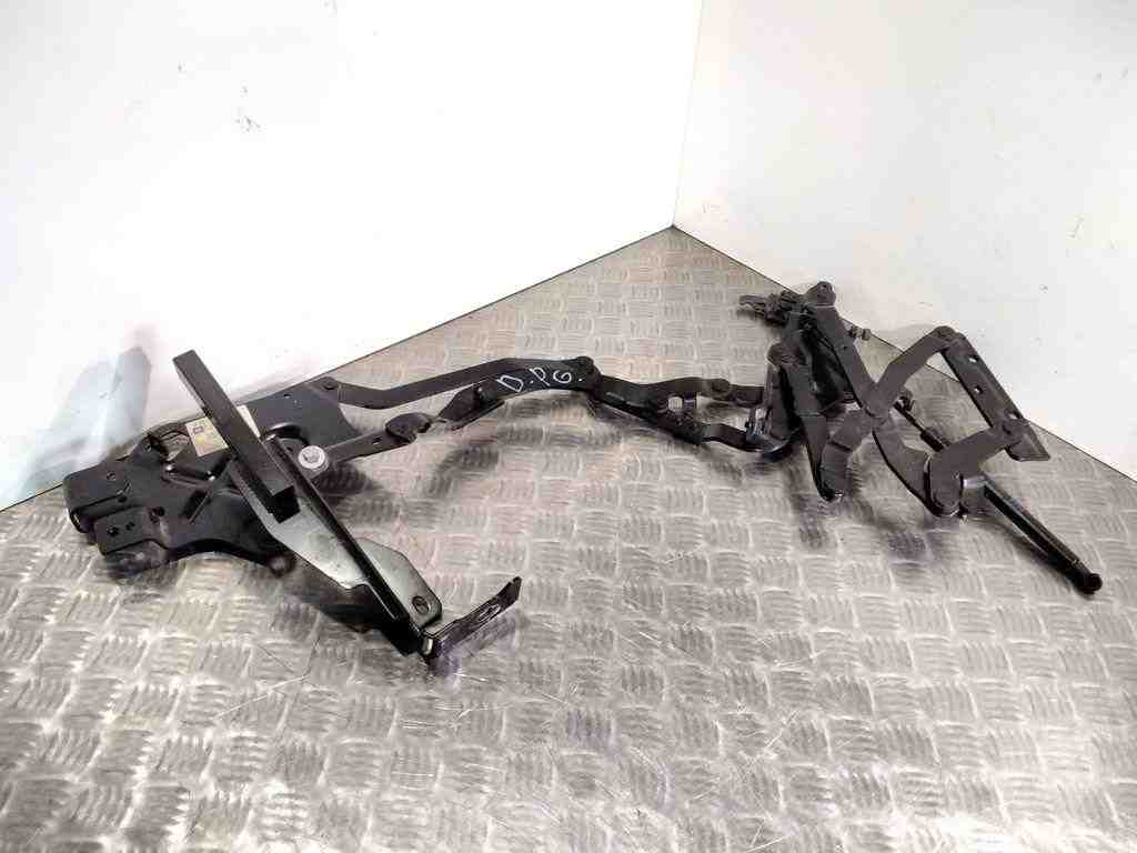 OPEL Astra H (2004-2014) Labās puses bagāžnieka eņģe 133062601,13000603,13247431 32417251