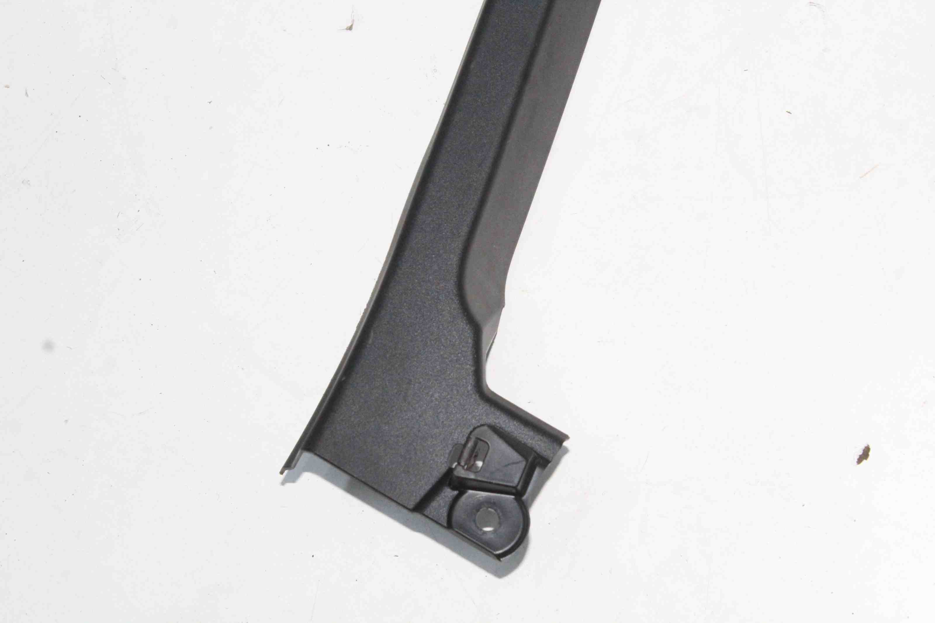LAND ROVER Range Rover Evoque L551 (2 gen) (2018-2024) Vänster främre dörrpanel K8D2-20905-AA 32405277