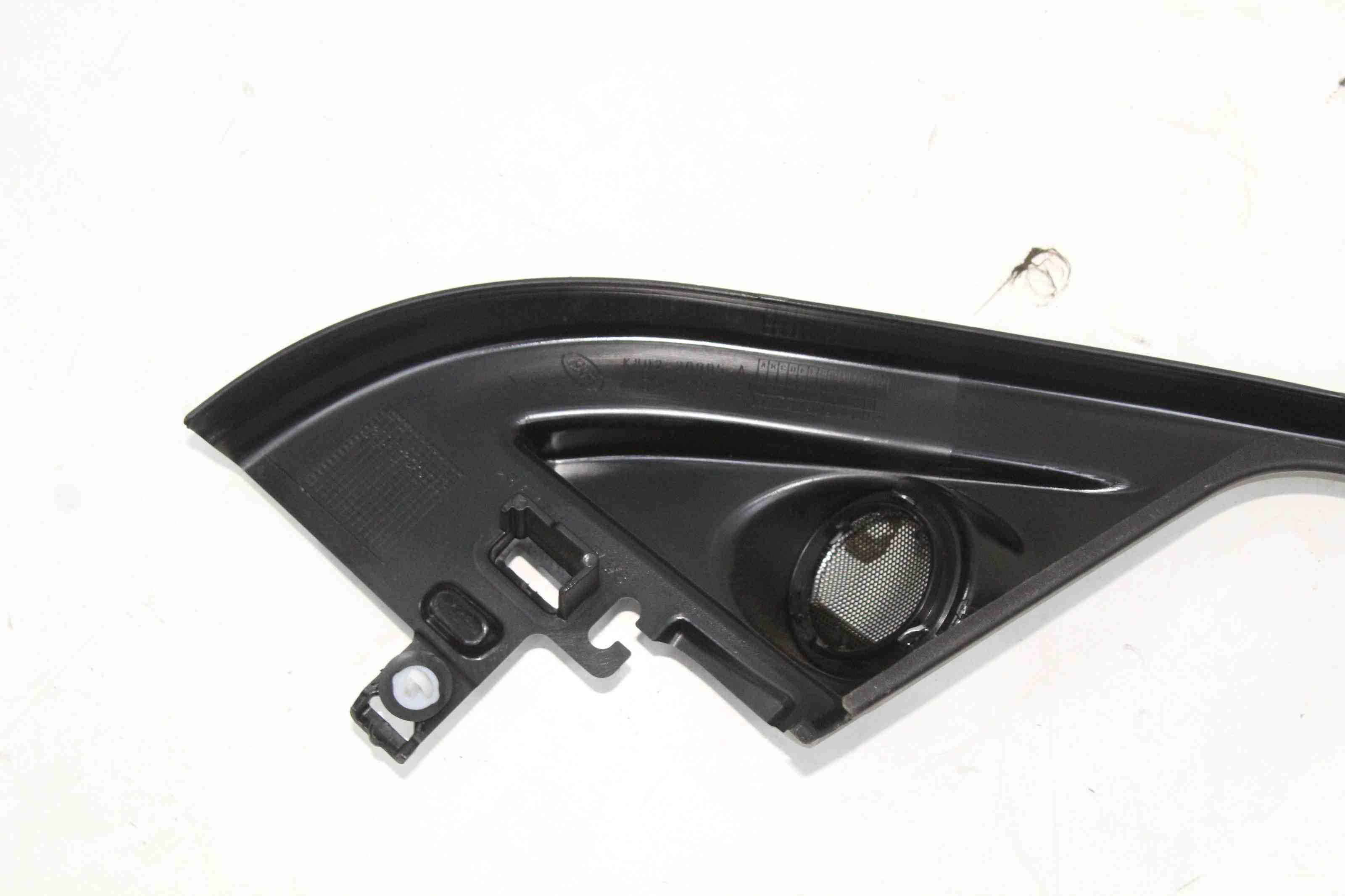 LAND ROVER Range Rover Evoque L551 (2 gen) (2018-2024) Vänster främre dörrpanel K8D2-20905-AA 32405277
