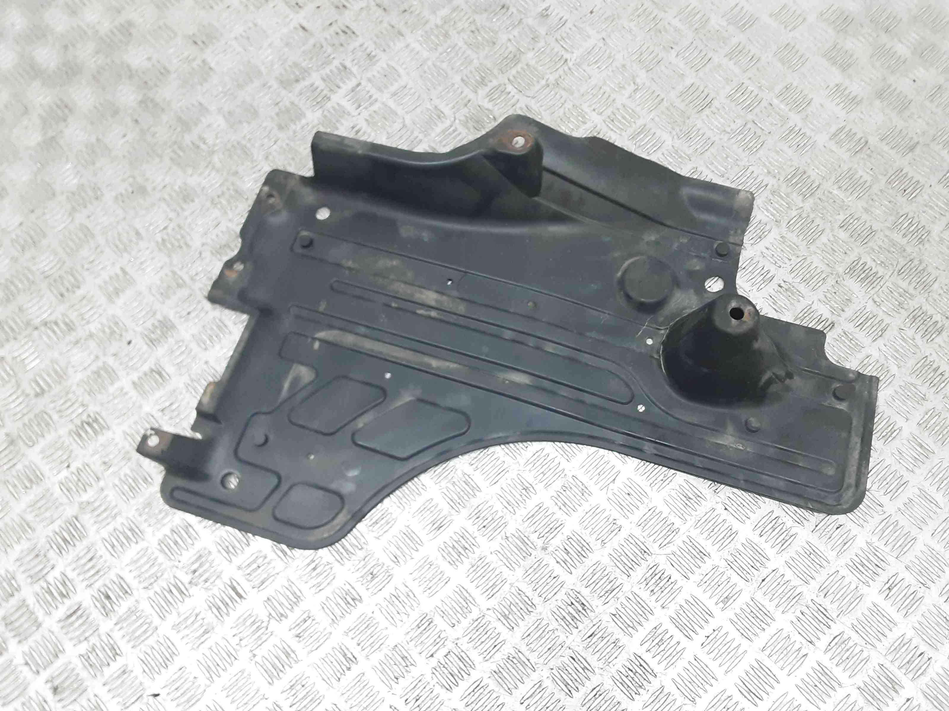 VOLVO XC60 1 generation (2008-2017) Aizmugurējais labais apakšējais aizsargs 31200365 32395082