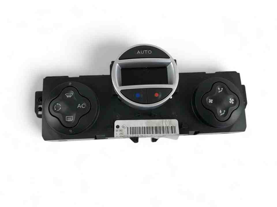 RENAULT Clio 3 generation (2005-2012) Klimata kontroles modulis 8200296683 32395189