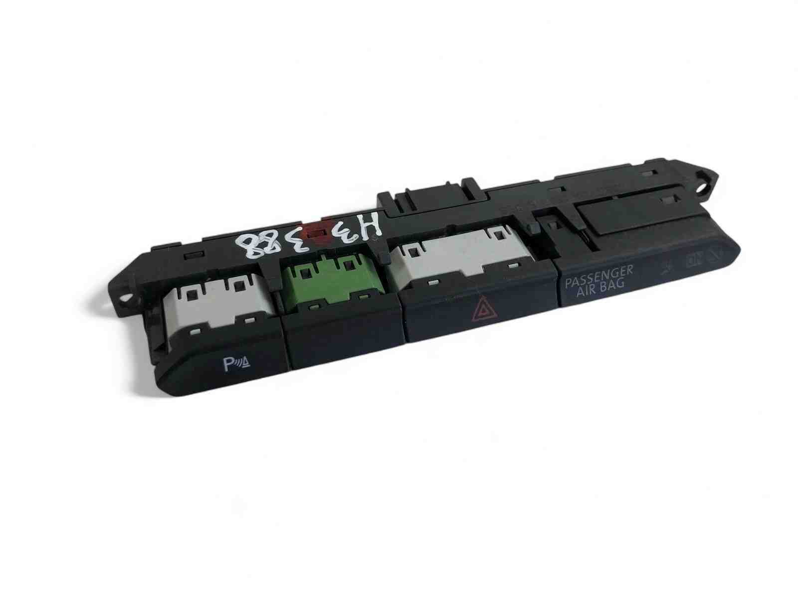 VOLKSWAGEN Passat B7 (2010-2015) кнопка опасности 3G0927132A 32395627