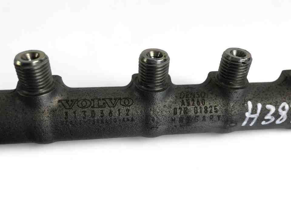 VOLVO XC60 1 generation (2008-2017) Degvielas sprausla 31303612 32395782