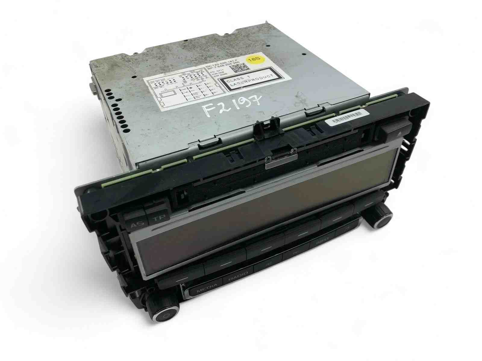 SKODA Octavia 2 generation (2004-2013) Mūzikas atskaņotājs bez GPS/navigācijas 1Z0035161F 32400168