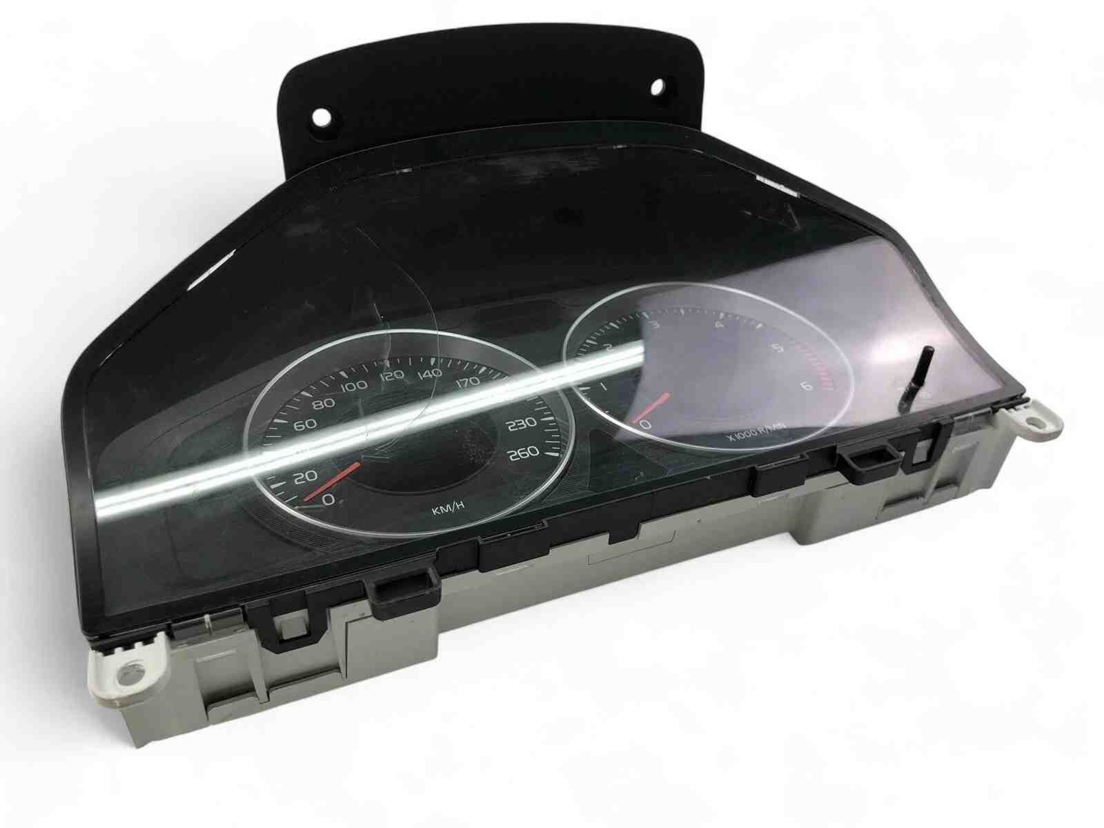 VOLVO S60 2 generation (2010-2020) Instrumentu panelis/spidometrs 31327581AA 32400306
