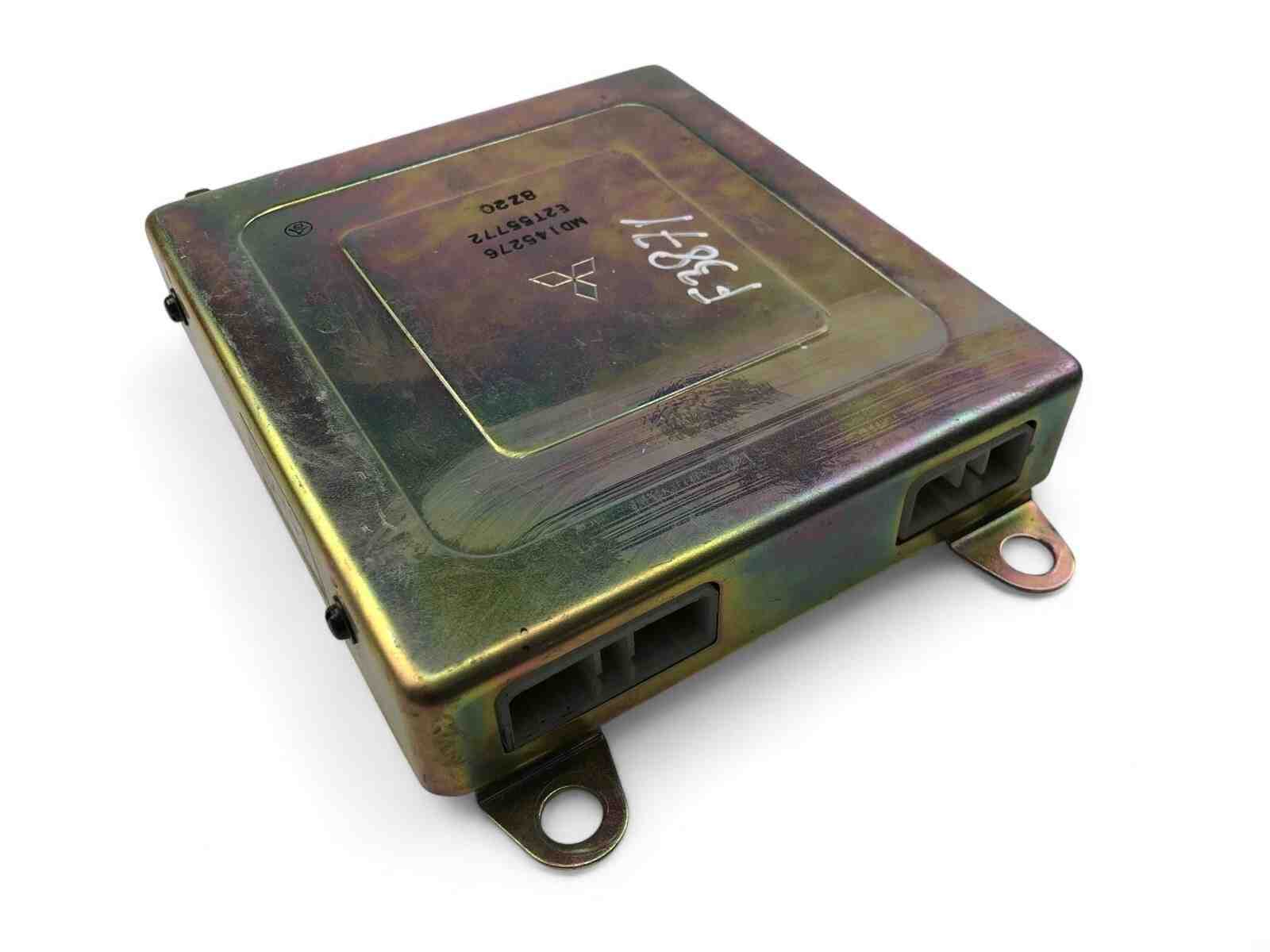 MITSUBISHI Galant 6 generation (1987-1993) Vadības bloks MD145276 32400307