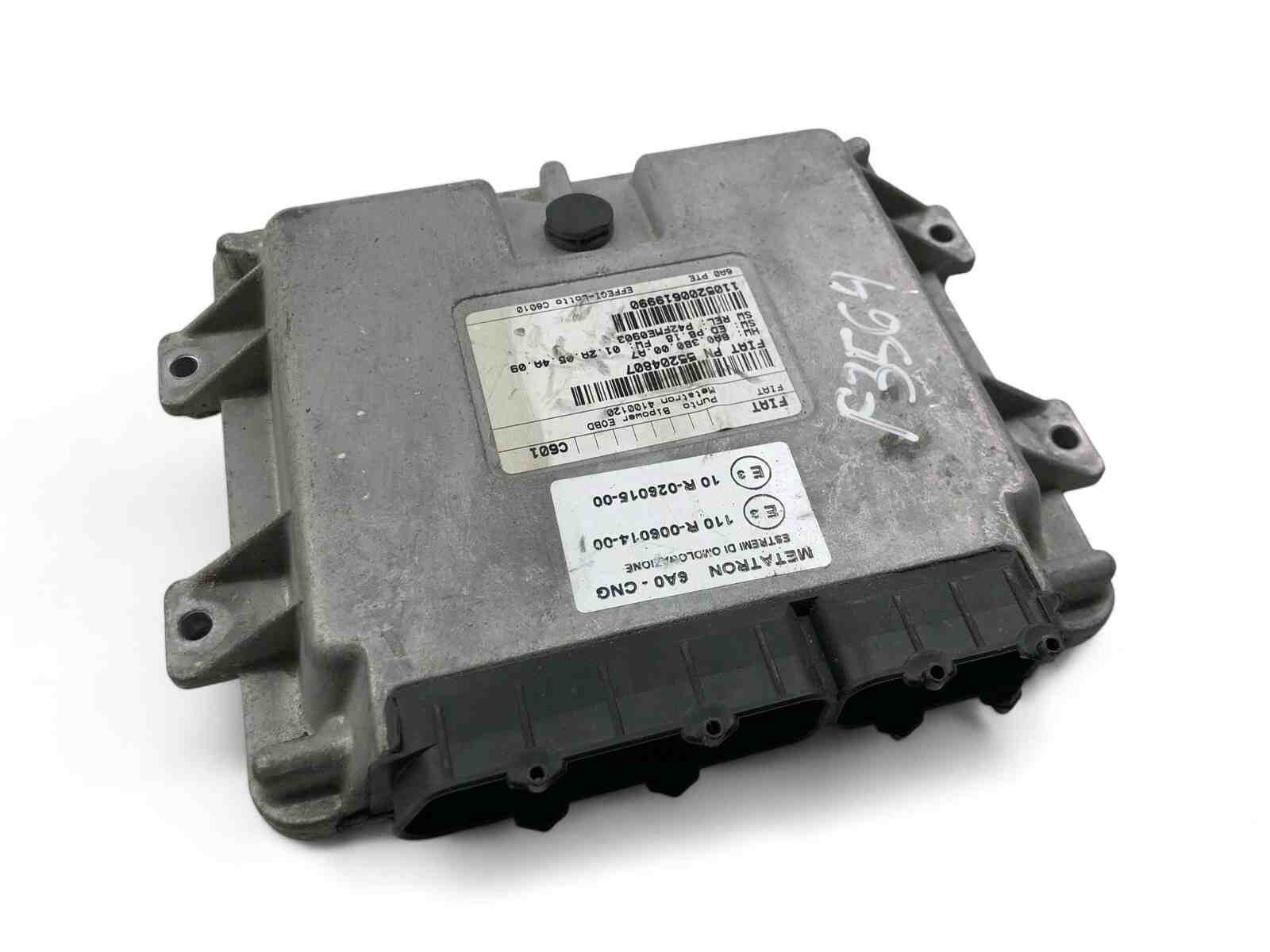 FIAT Punto 3 generation (2005-2020) Motora vadības bloks 55204807 32400313