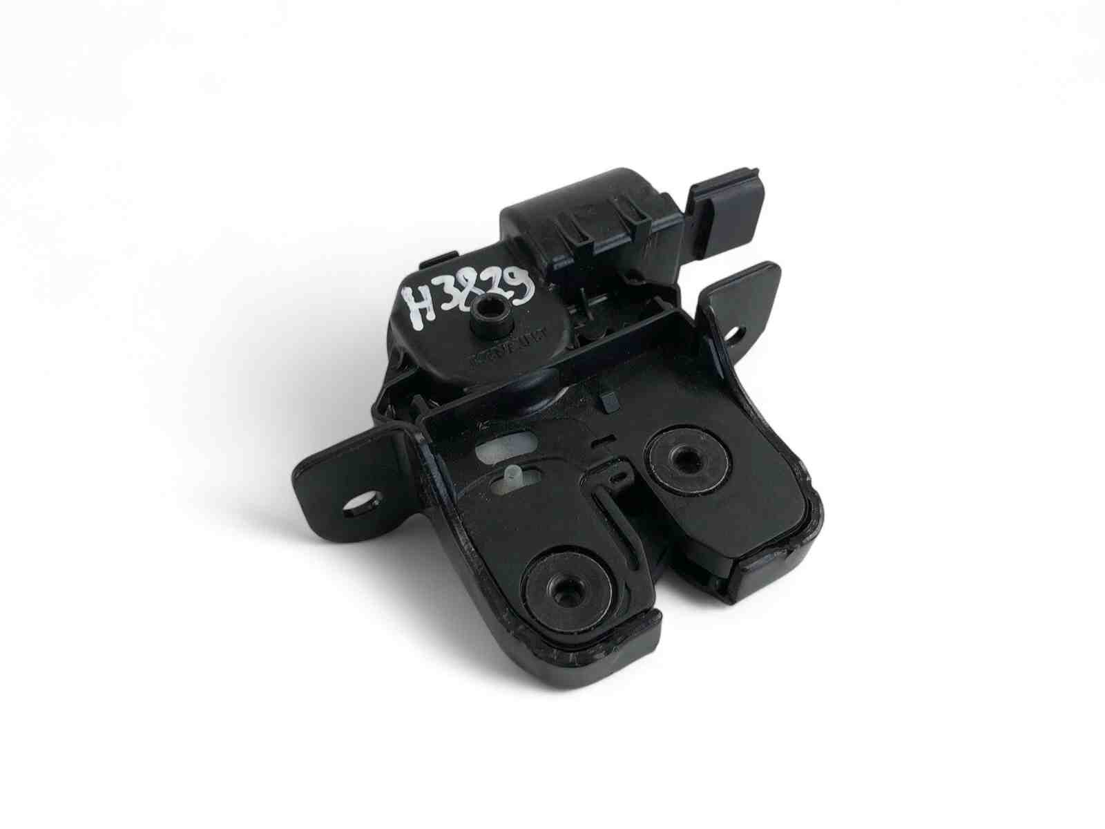 RENAULT Captur 1 generation (2013-2019) Tailgate Boot Lock 846307169R 32401549