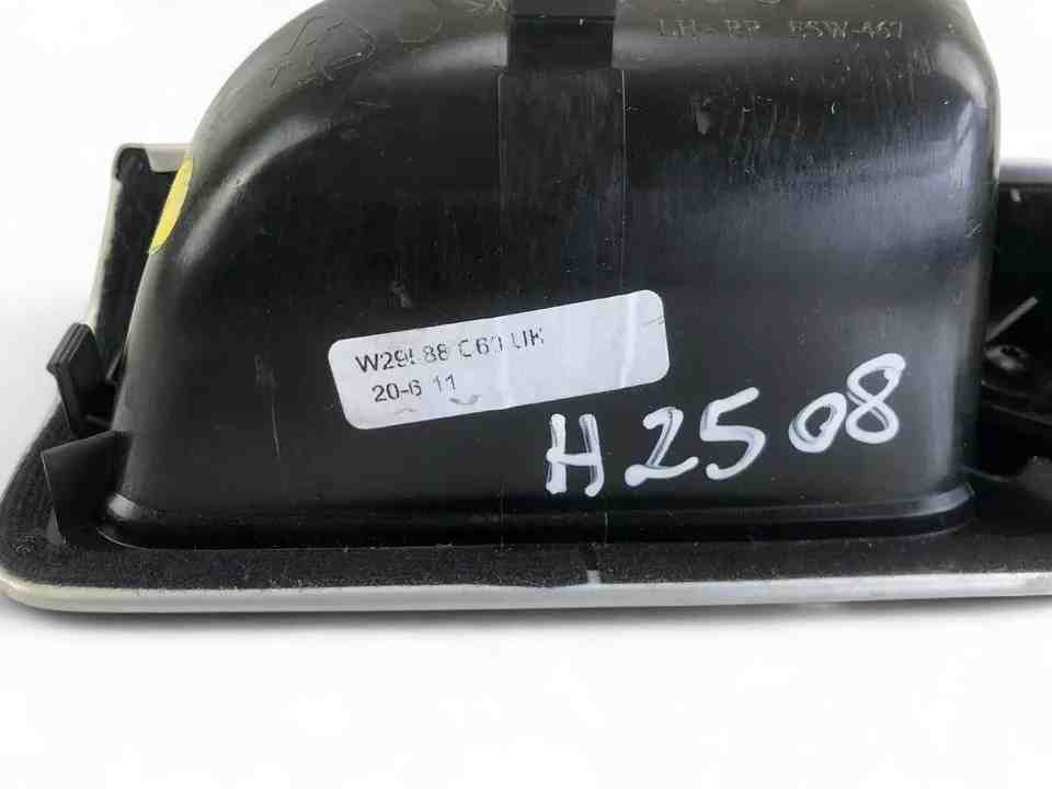 VOLVO V50 1 generation (2003-2012) Vänster främre dörrfönsterbrytare 3663813 32402216
