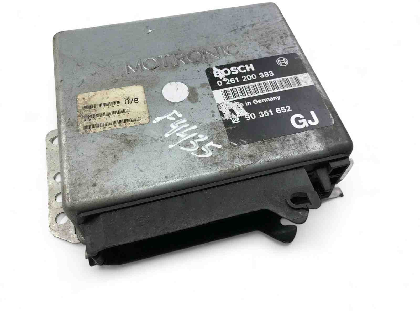 OPEL Omega B (1994-2003) Motora vadības bloks 90351652 32412196