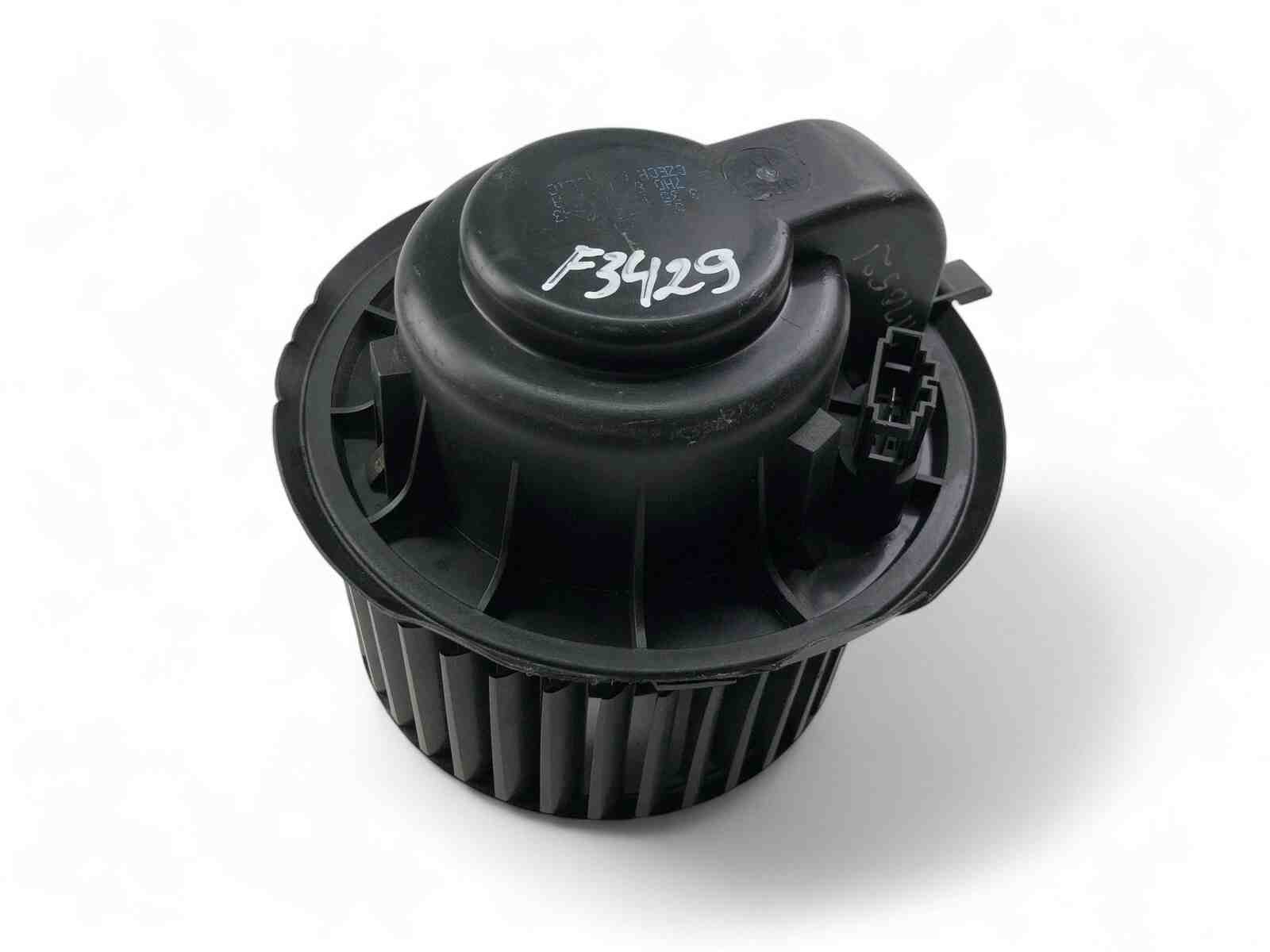 VOLKSWAGEN Multivan T5 (2003-2015) Sildītāja ventilators 7E1820021 32412208