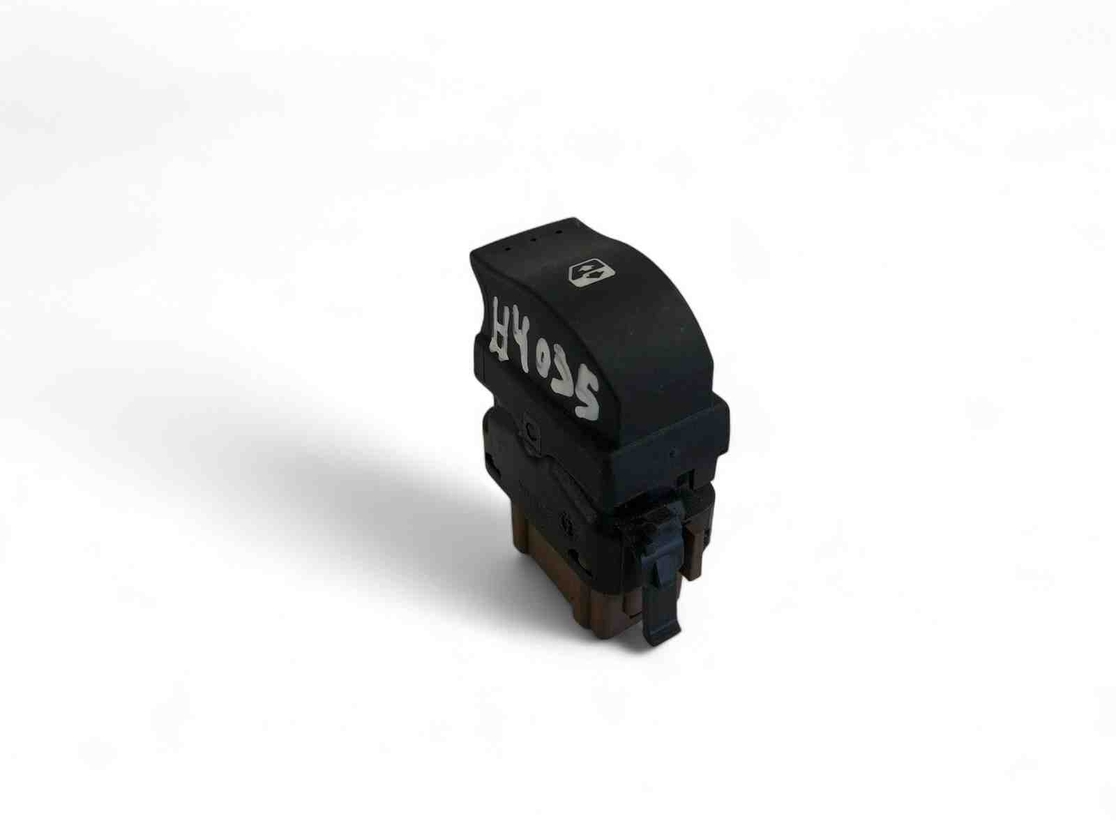 RENAULT Clio 3 generation (2005-2012) Priekšējo labo durvju logu pacelšanas slēdži 26488 32413819
