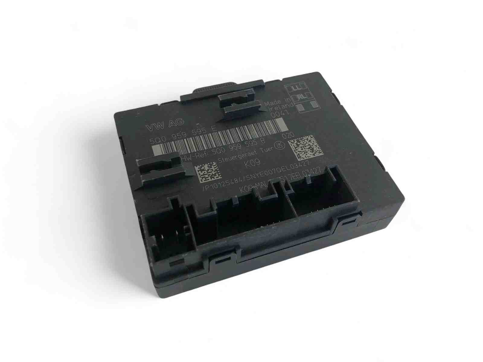 AUDI A3 8V (2012-2020) Vadības bloks 5Q0959595E 32425240