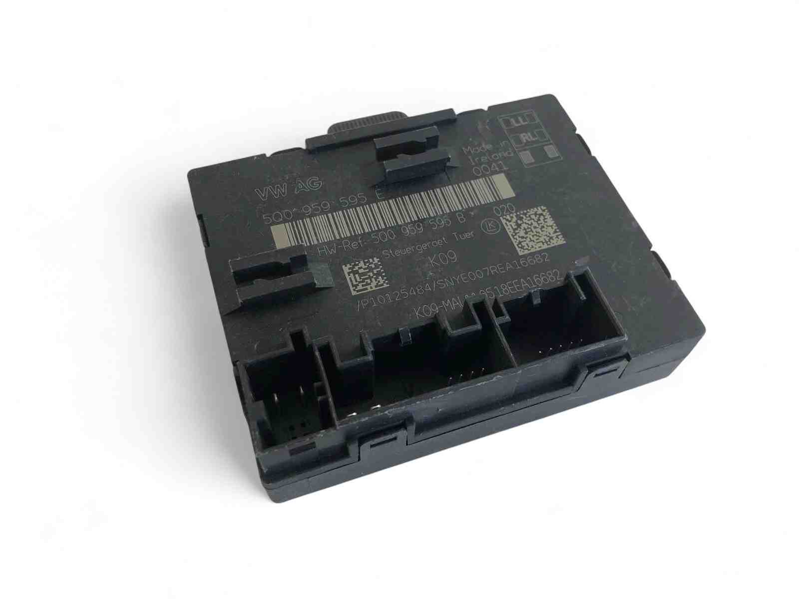 AUDI A3 8V (2012-2020) Vadības bloks 5Q0959595E 32425253