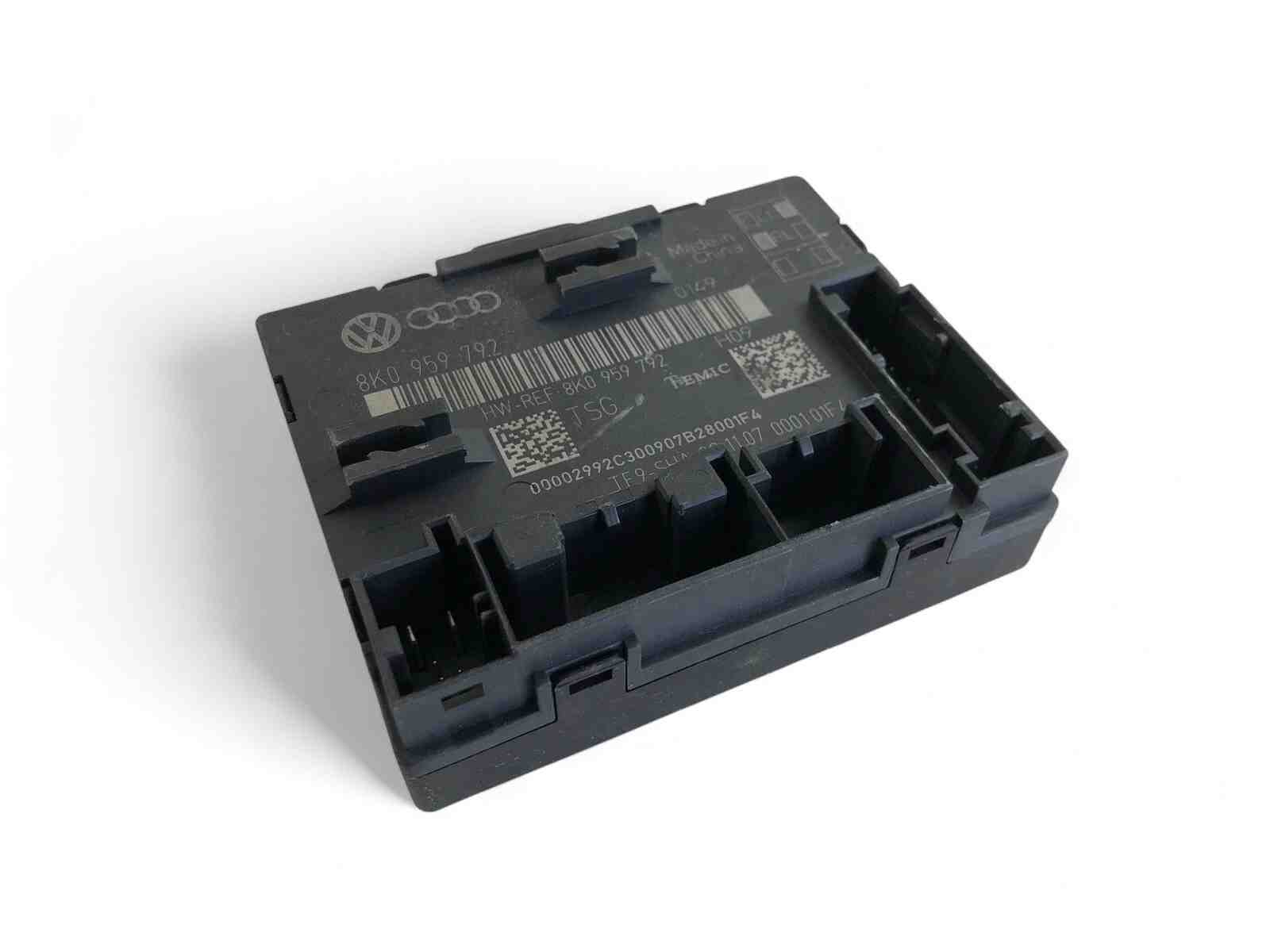 AUDI A4 B8/8K (2011-2016) Control Unit 32426355