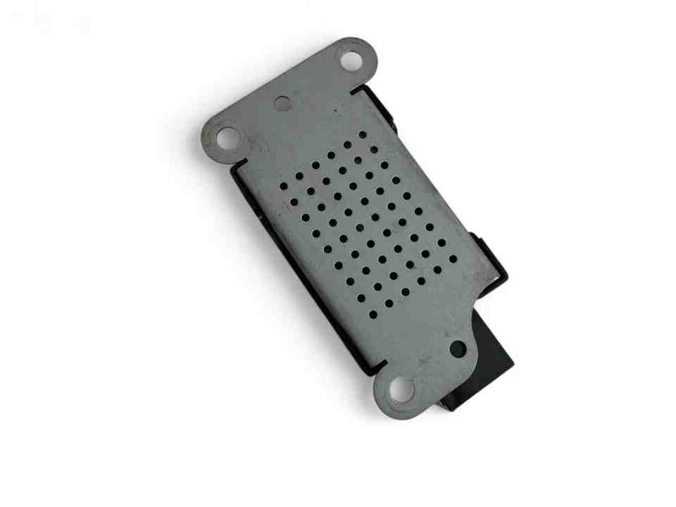 VOLKSWAGEN Tiguan 1 generation (2007-2017) Bootlid Antenna Amplifier 32426840