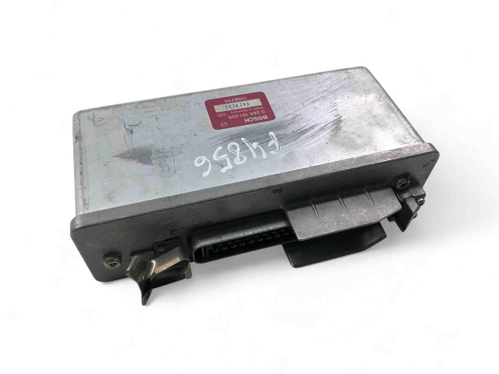 VOLVO 740 1 generation (1983-1992) Блок управления двигателем 0265101025 32568082