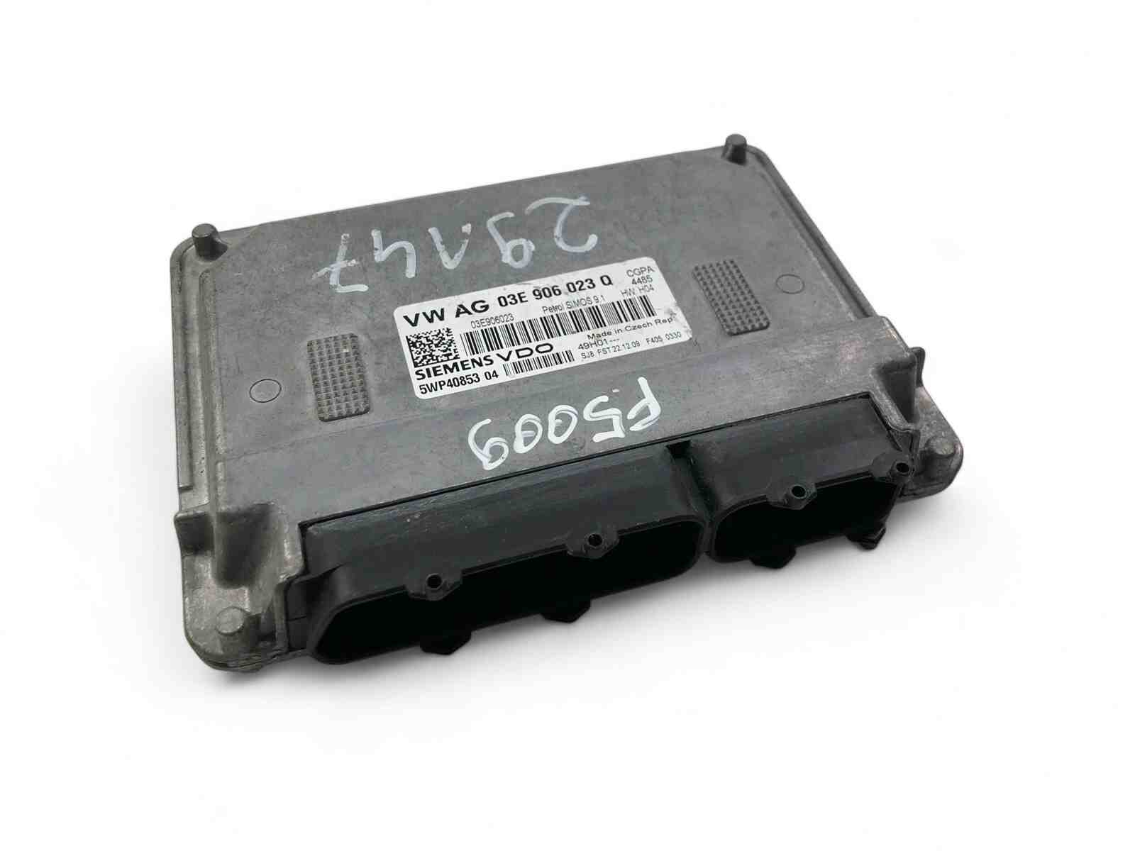 SKODA Fabia 2 generation  (2010-2014) Блок управления двигателем 03E906023Q 32568102