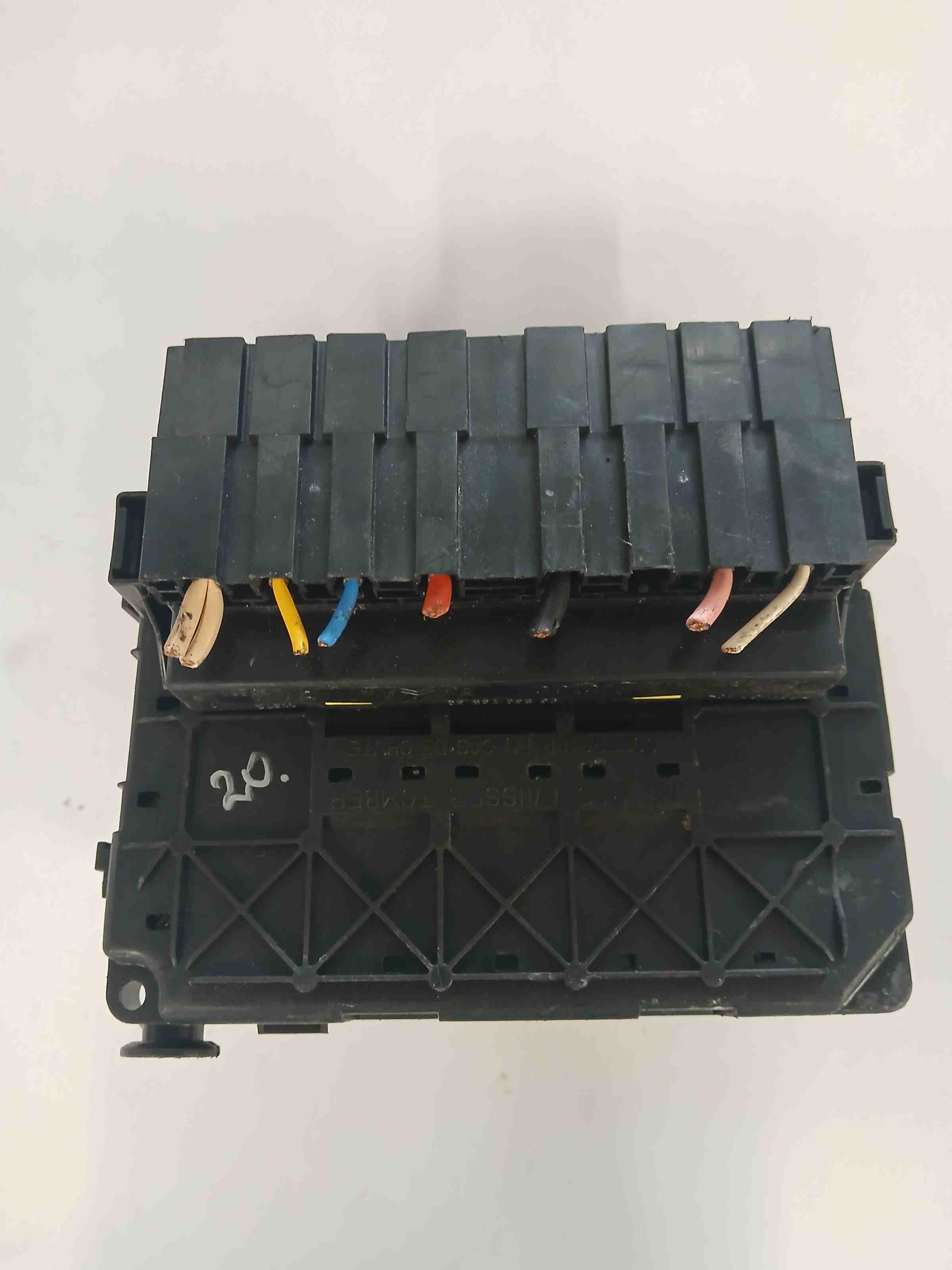 PEUGEOT 206 1 generation (1998-2009) Drošinātāju kārba 9643498880 32401627