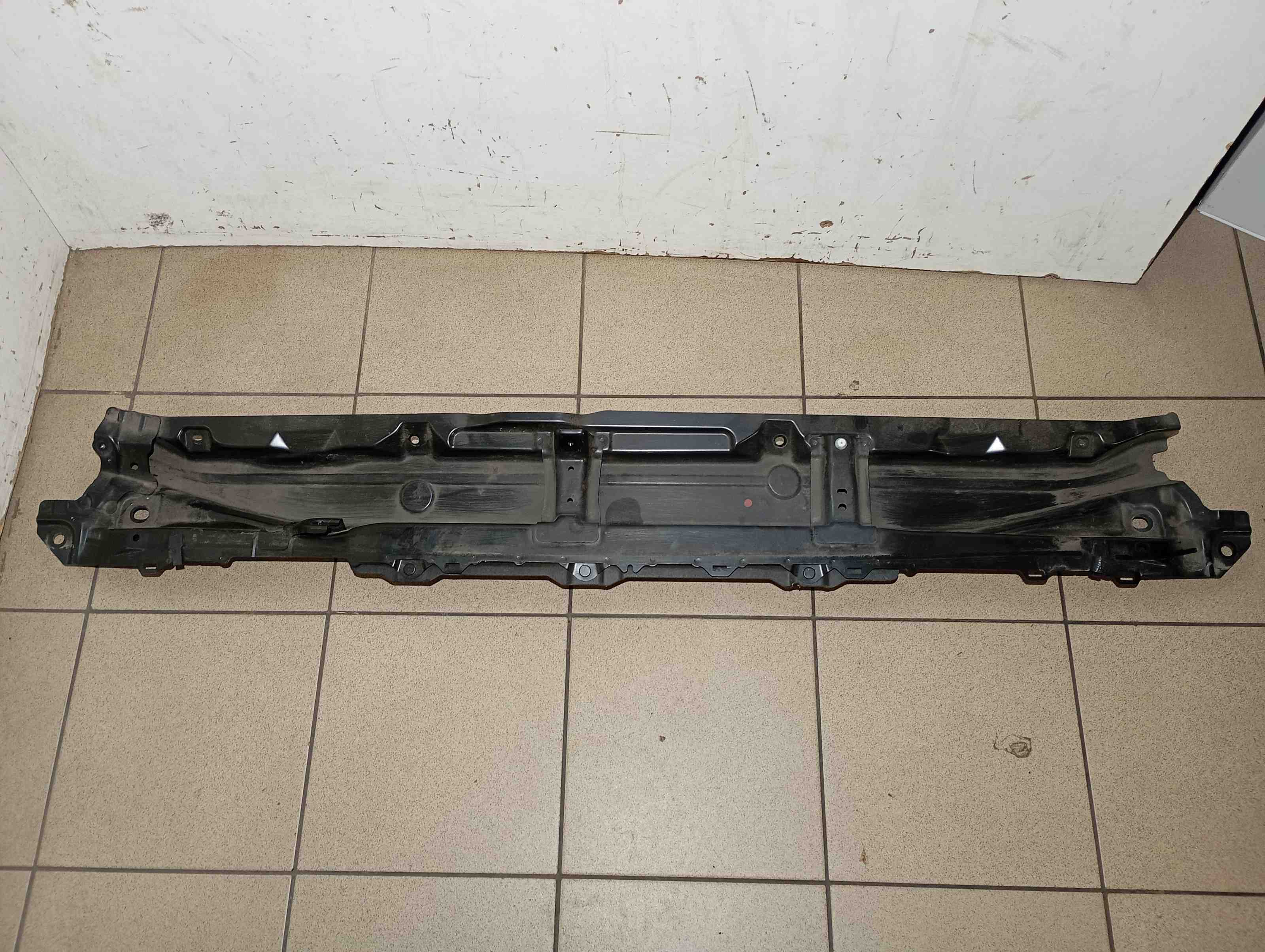 LEXUS NX 2 generation (2021-2023) Priekšējā stikla tīrītāja apdare / plastmasa 5570478021 32386840