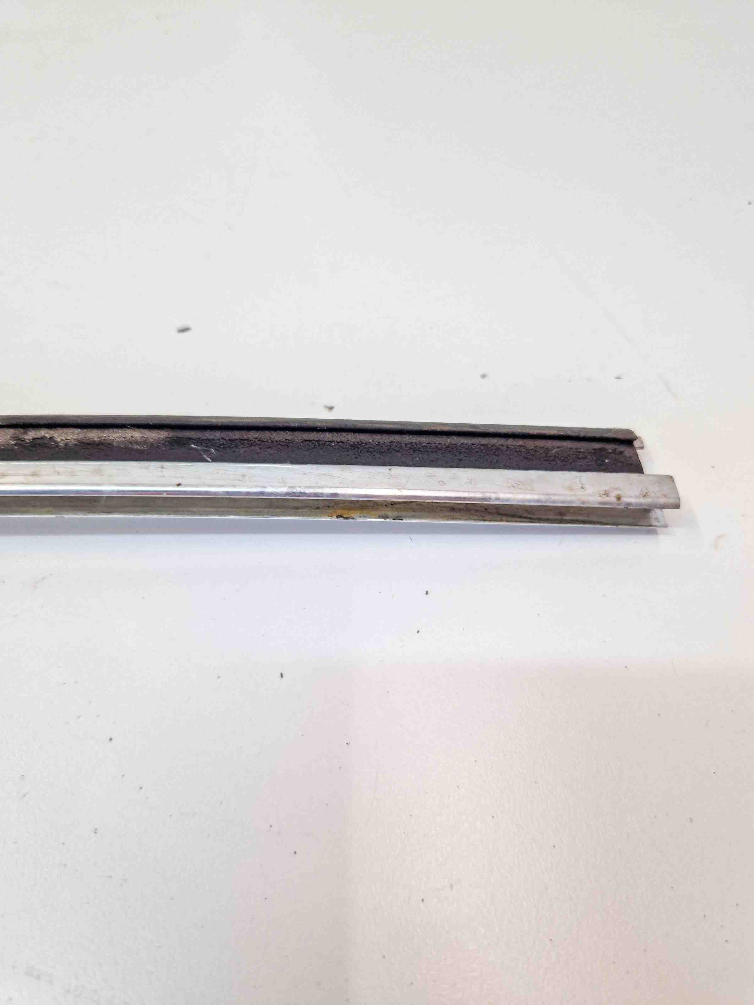 MERCEDES-BENZ SL-Class R107, C107 (1971-1989) Rear door left-hand window A1076731110,1076731110 31567353