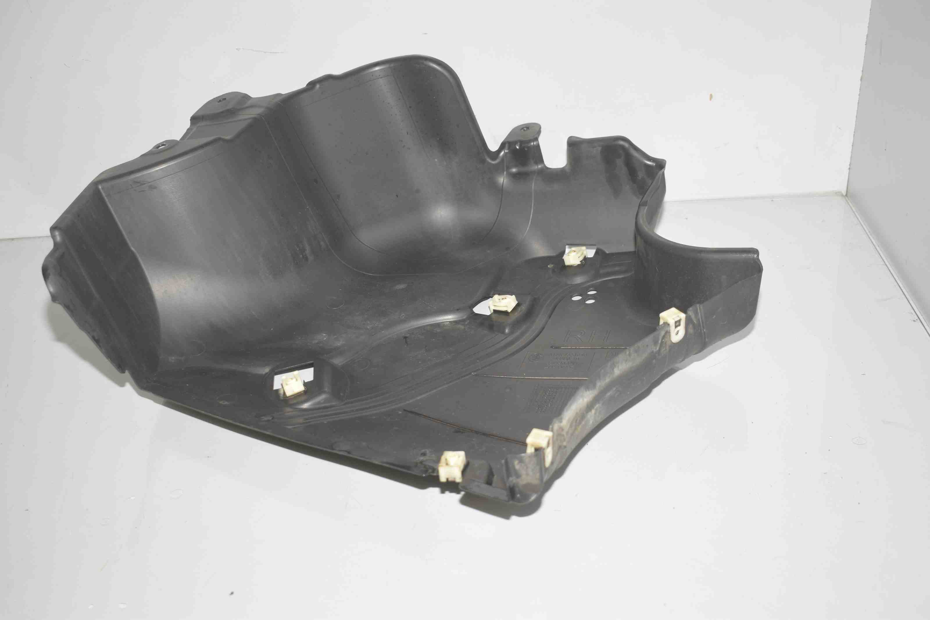 BMW 5 Series G30/G31 (2016-2023) Right Side Underbody Cover 7351648,51757351648 32203476