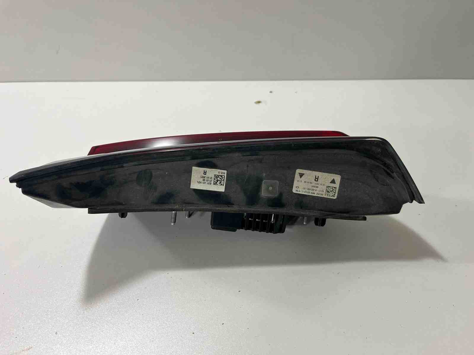 BMW 5 Series G30/G31 (2016-2023) Höger Baklucka Bakljus 8493830 32398413