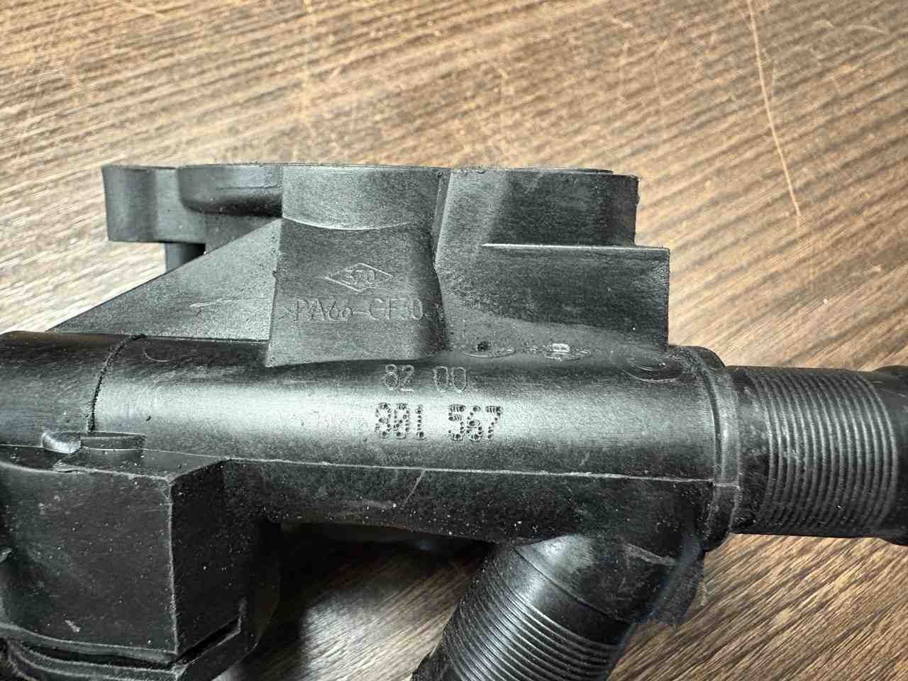 RENAULT Trafic 2 generation (2001-2015) Termostat 8200801567 32404649