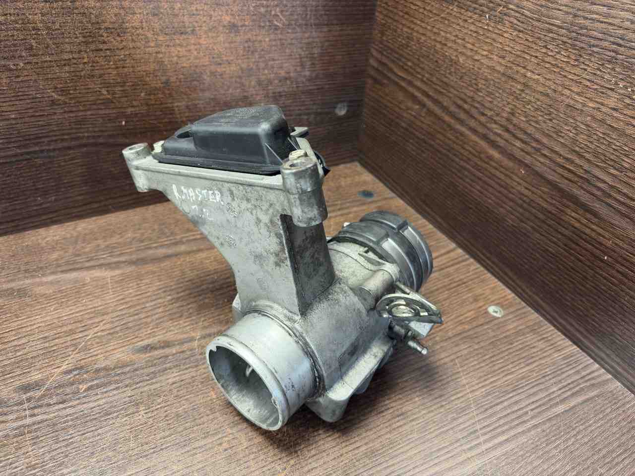 RENAULT Master 2 generation (1997-2010) Gasspjällskropp 8200056350,8200013368 32404741