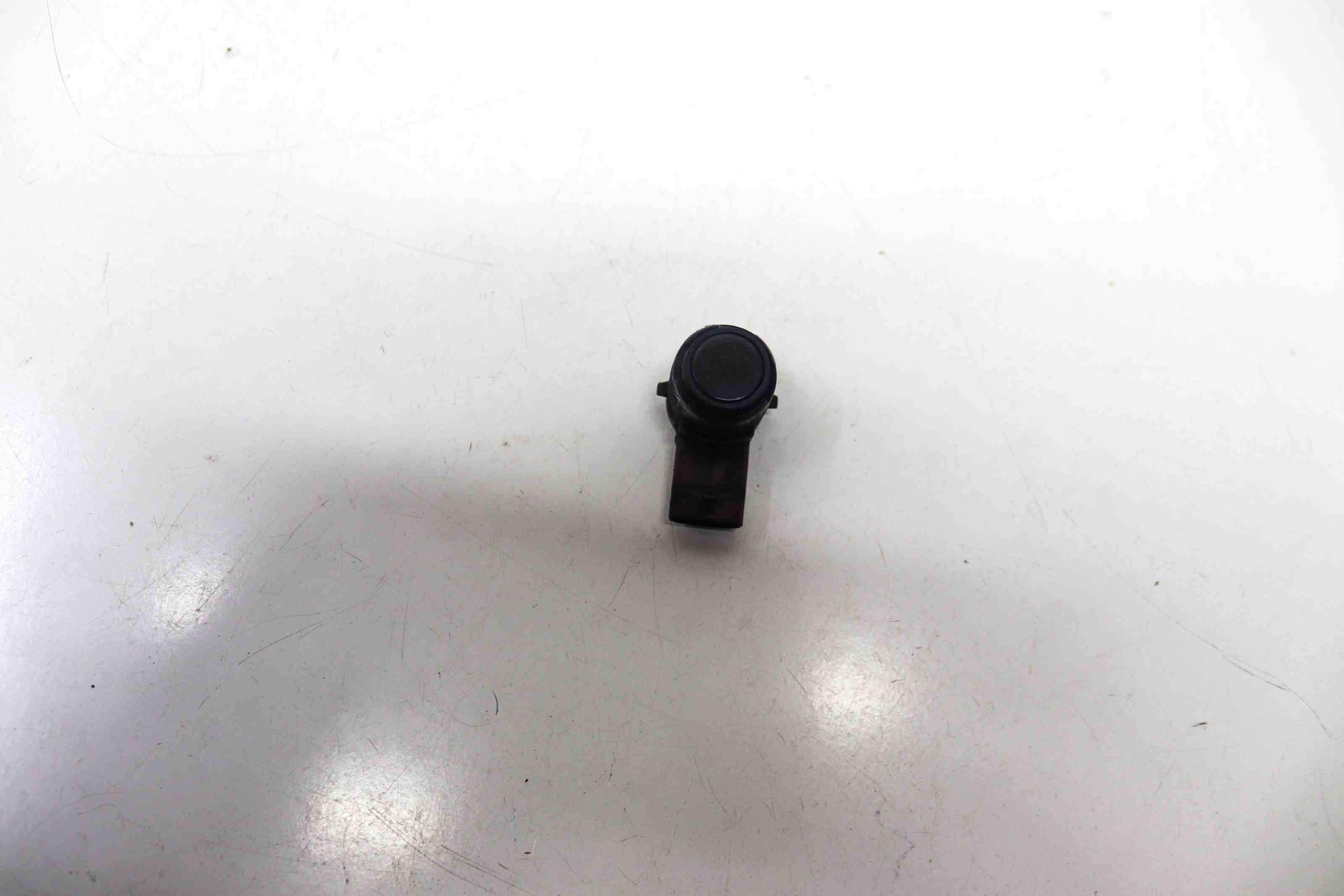 TESLA Model 3 1 generation (2017-2024) Aizmugurējais pārking sensors 112750201D 32397435