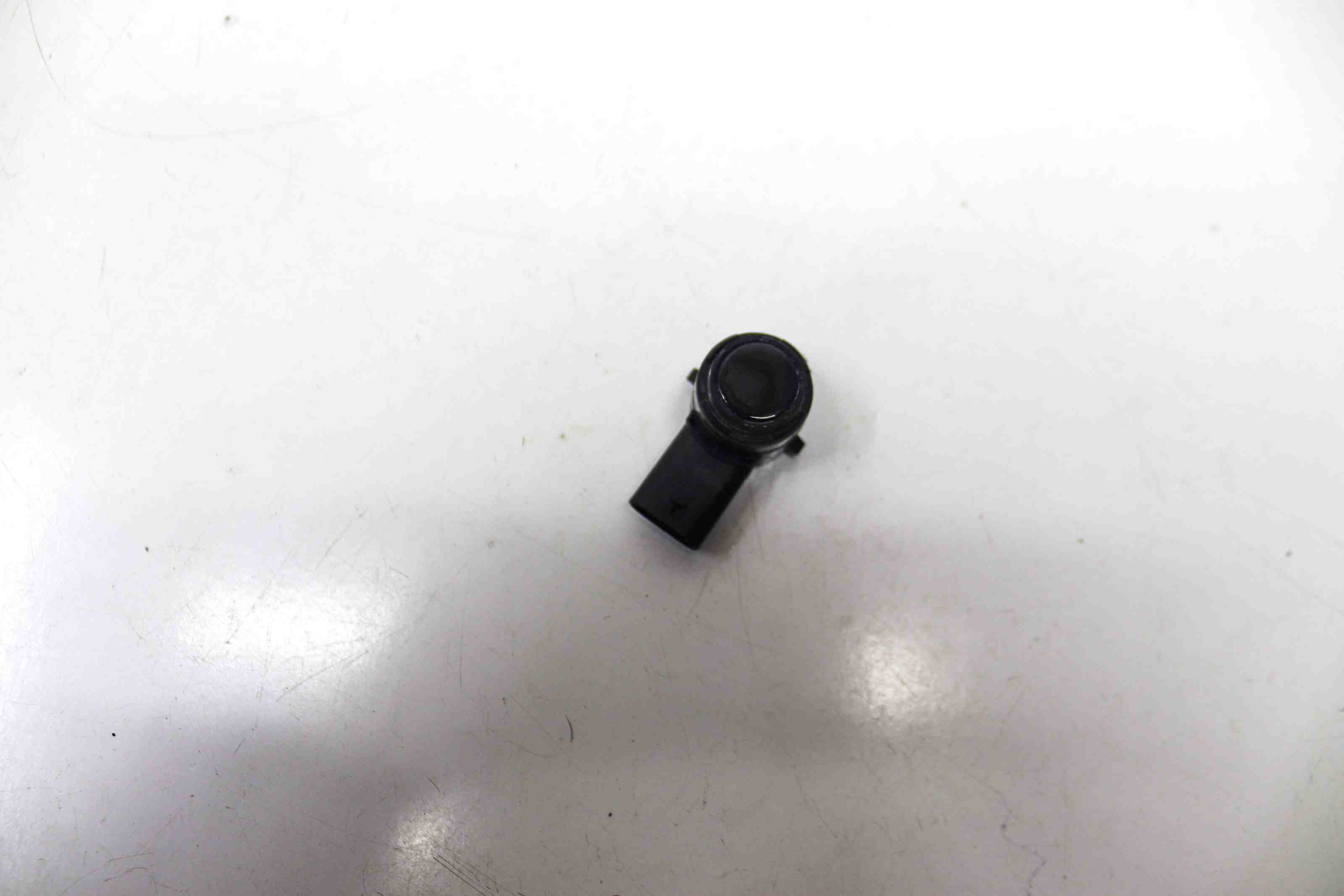 TESLA Model 3 1 generation (2017-2024) Aizmugurējais pārking sensors 112750301D 32397438