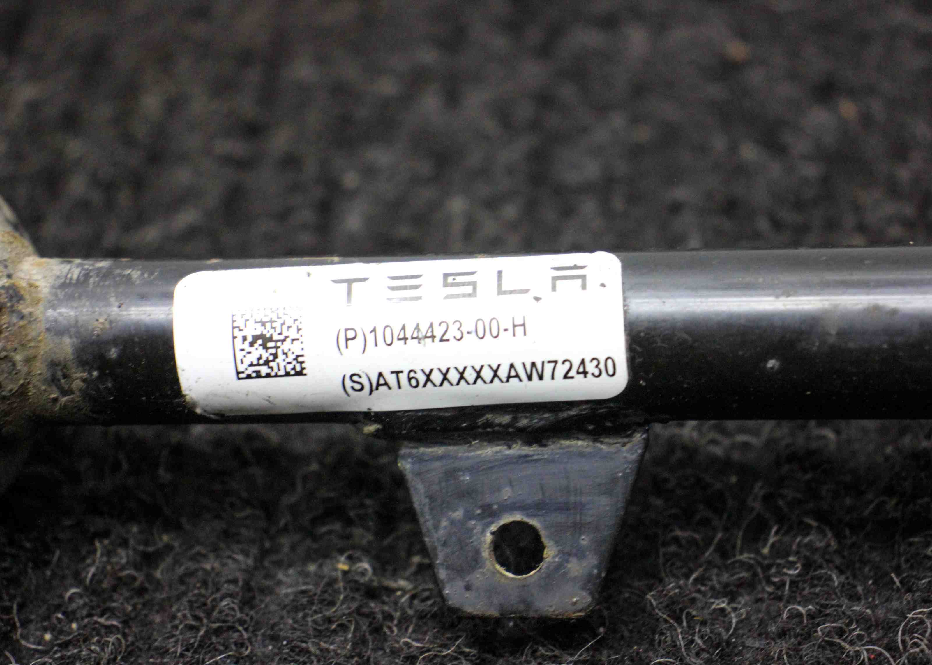 TESLA Model 3 1 generation (2017-2024) Vänster bakarm 104442300H 32398678