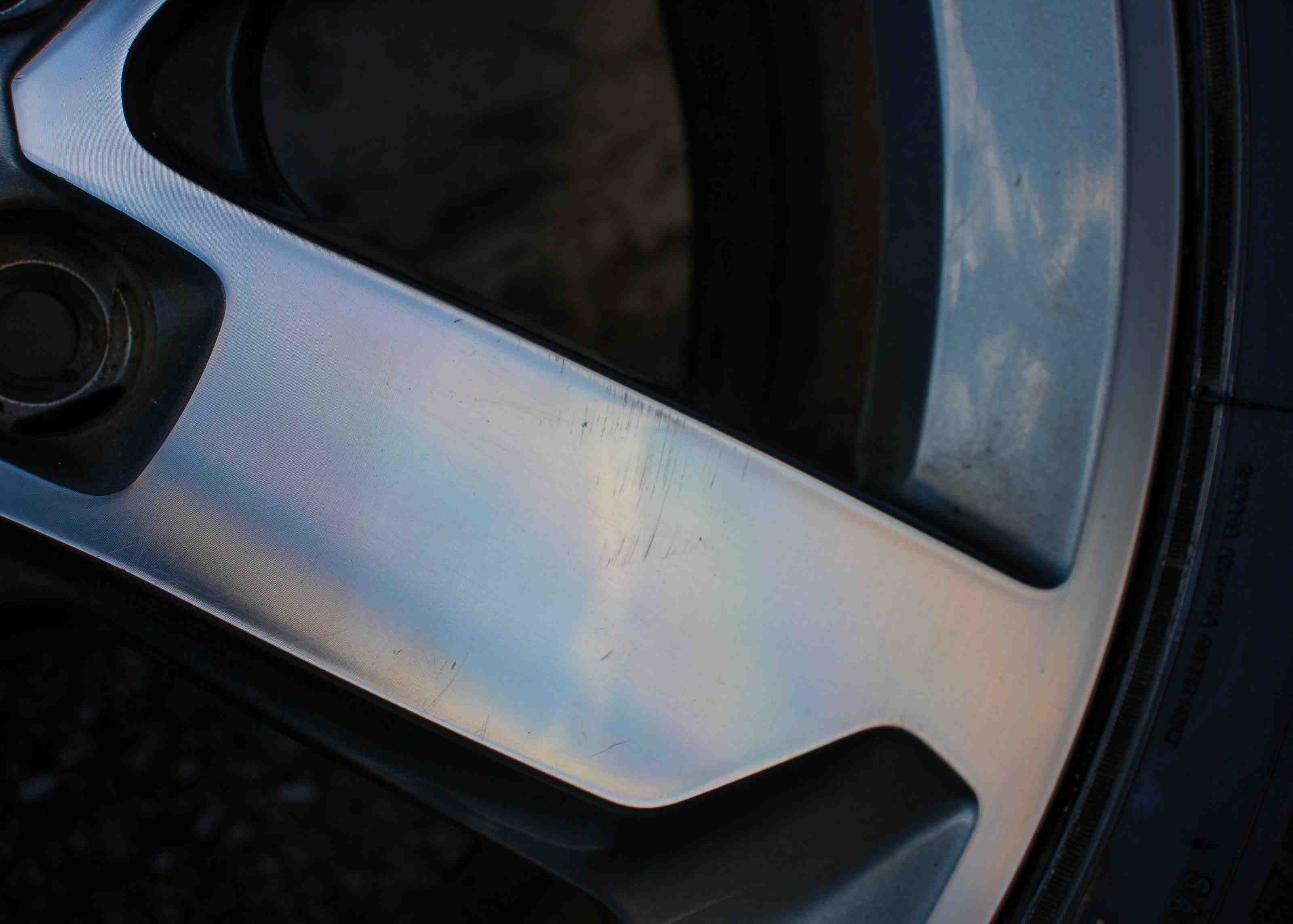 AUDI Q3 8U (2011-2020) Hjuluppsättning 8U0601025T 32402312