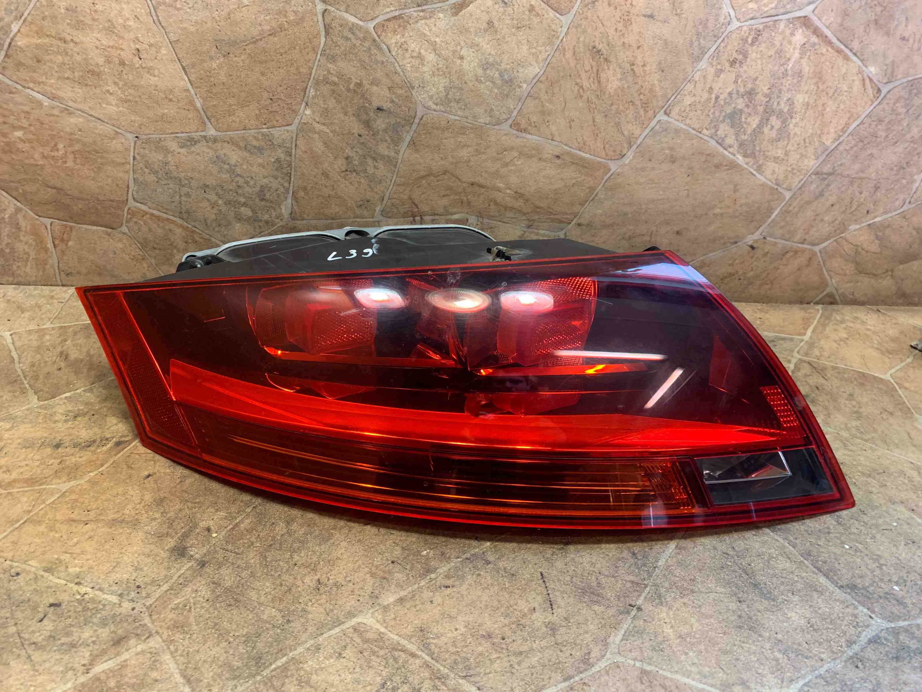 AUDI TT 8J (2006-2014) Aizmugurējais kreisais lukturis 8J0945095,8J0945095c 32396808
