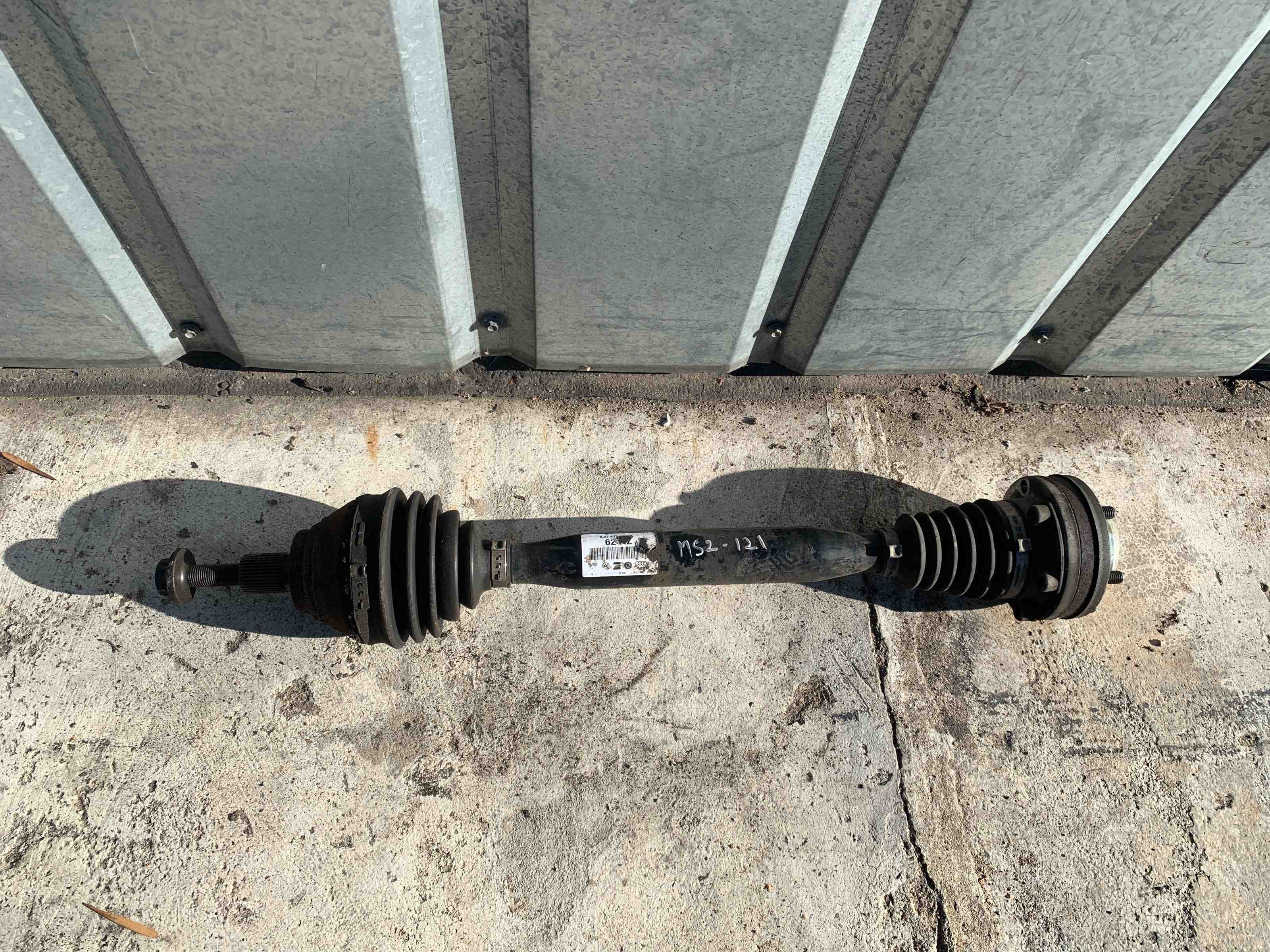 AUDI TT 8J (2006-2014) Полуось передняя правая 8j0407762A 32402682