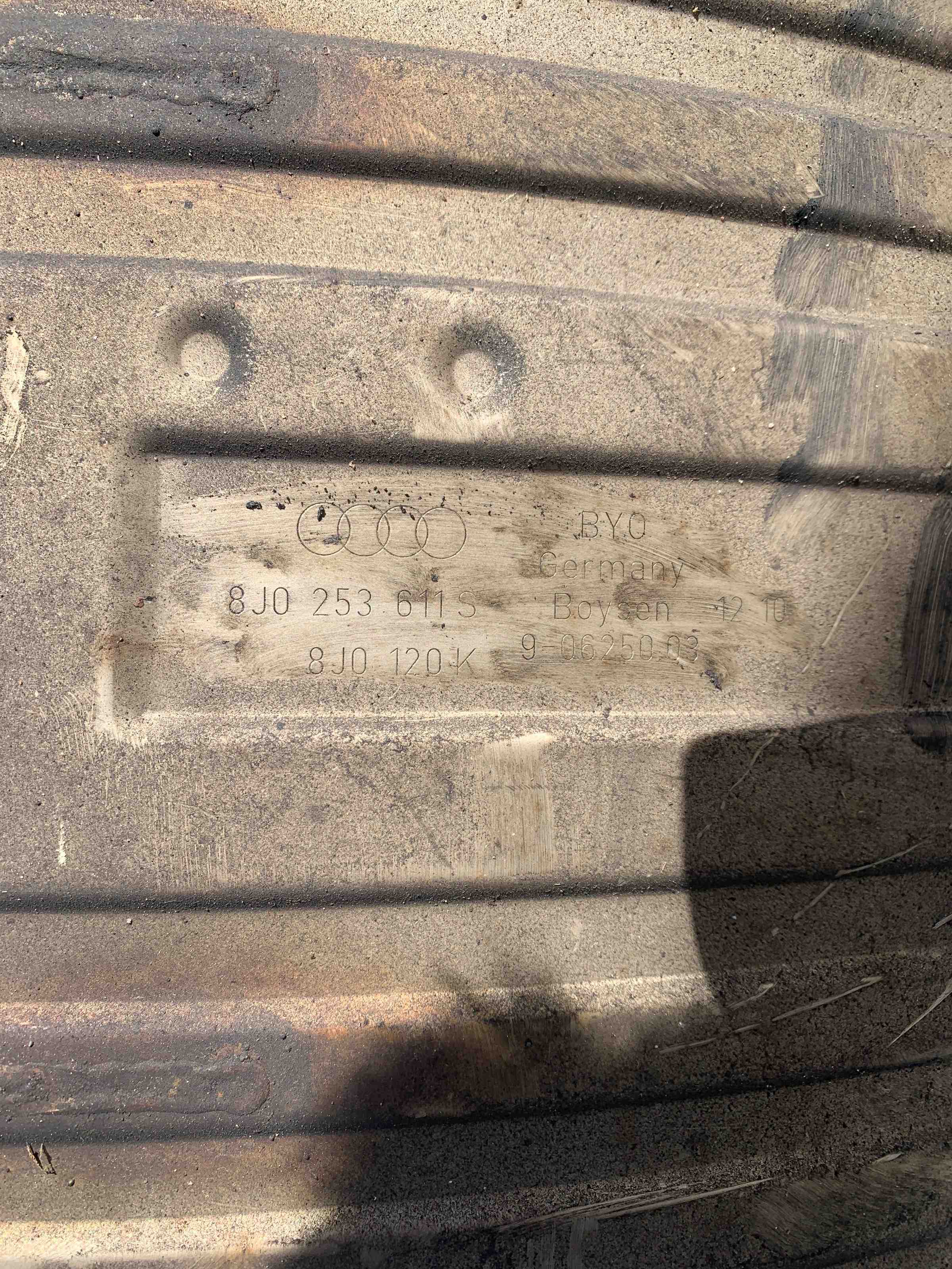 AUDI TT 8J (2006-2014) Uttömma 8J0253611S 32403586