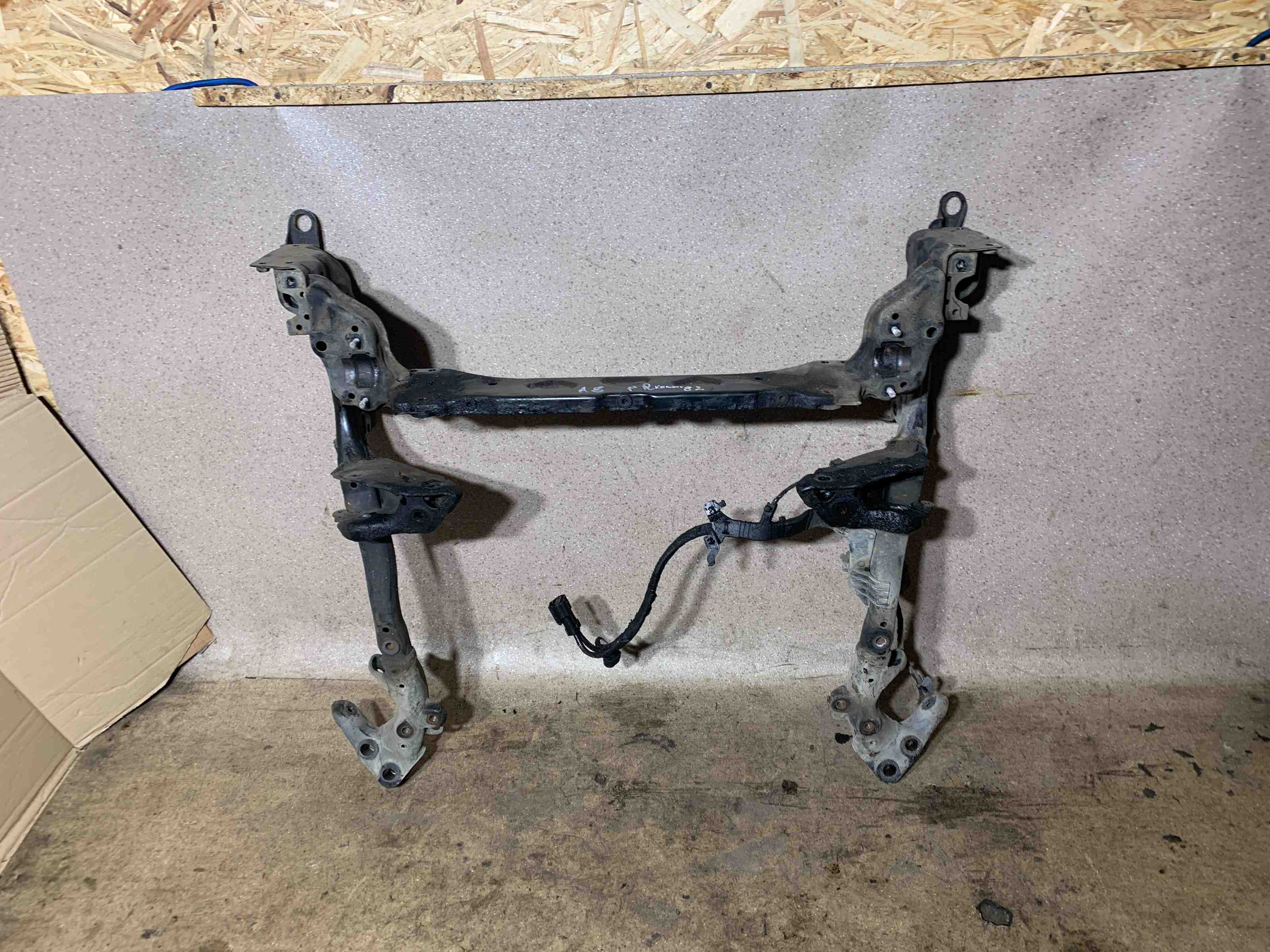 AUDI A8 D4/4H (2010-2018) Front Suspension Subframe 4H0399315 32469205