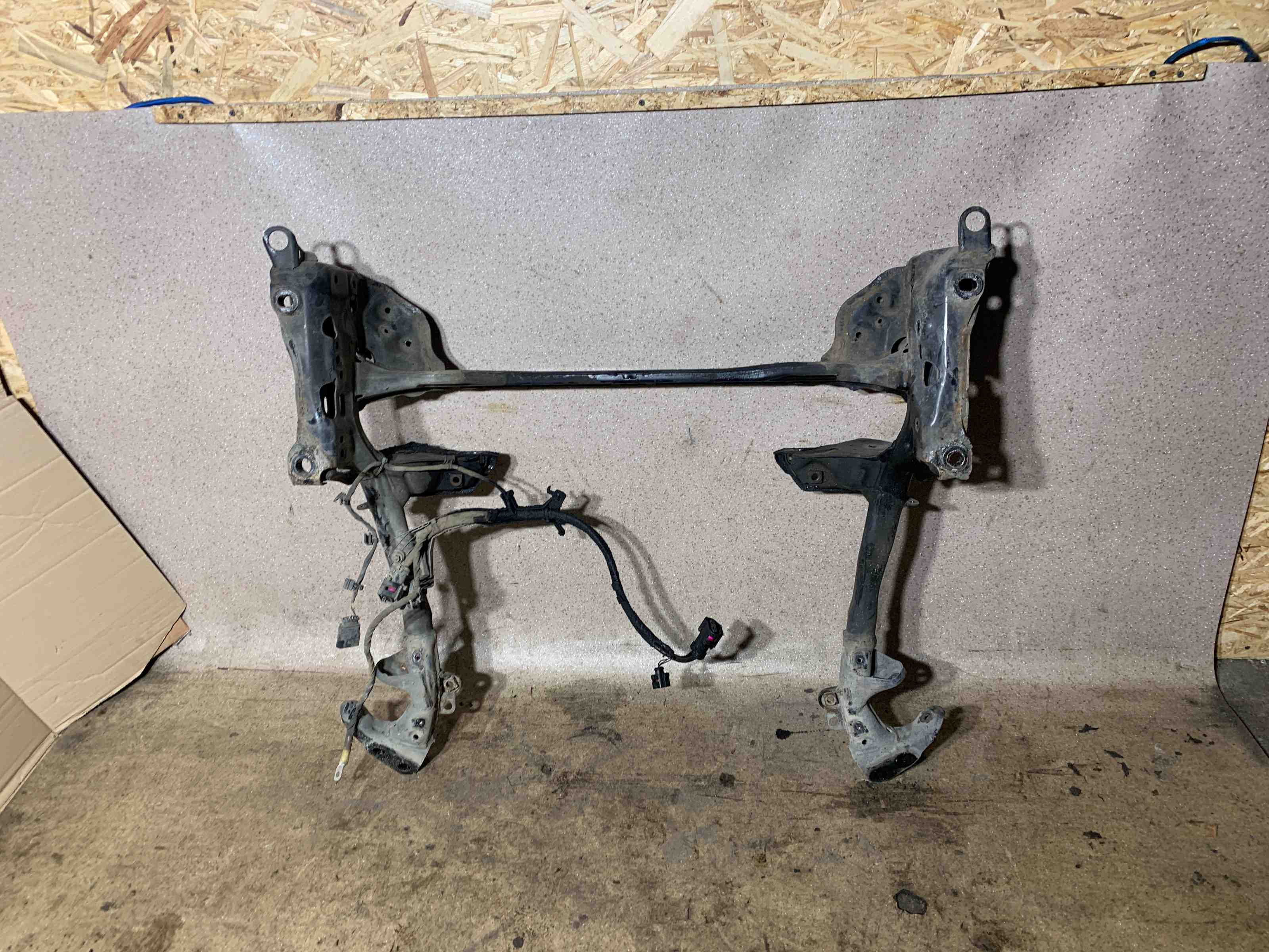 AUDI A8 D4/4H (2010-2018) Front Suspension Subframe 4H0399315 32469205