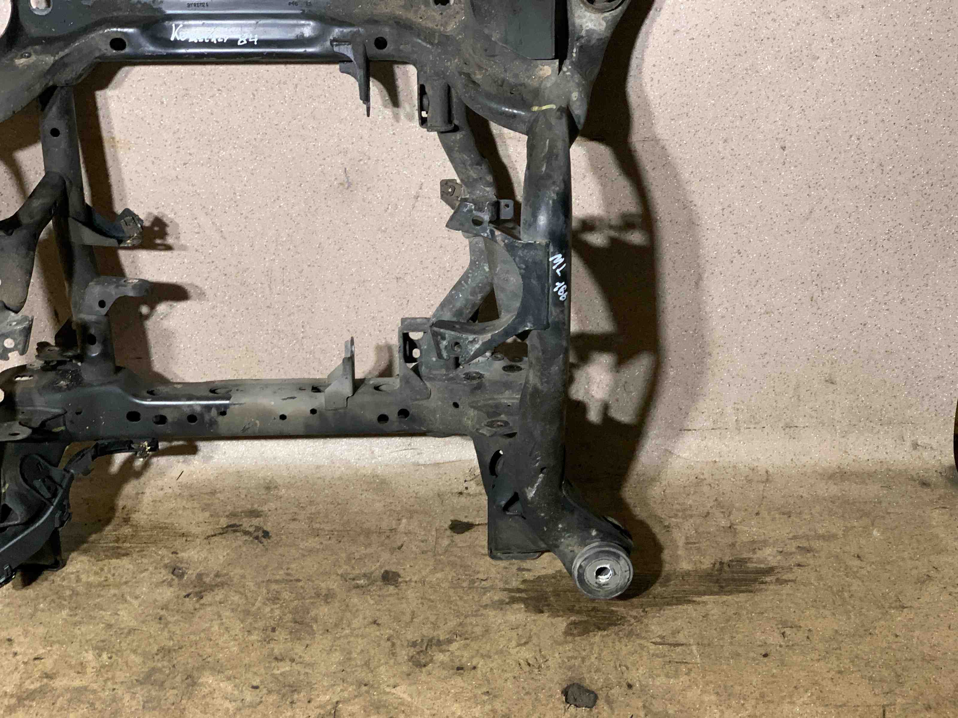 MERCEDES-BENZ M-Class W166 (2011-2015) Front Suspension Subframe 13235AC 32476628