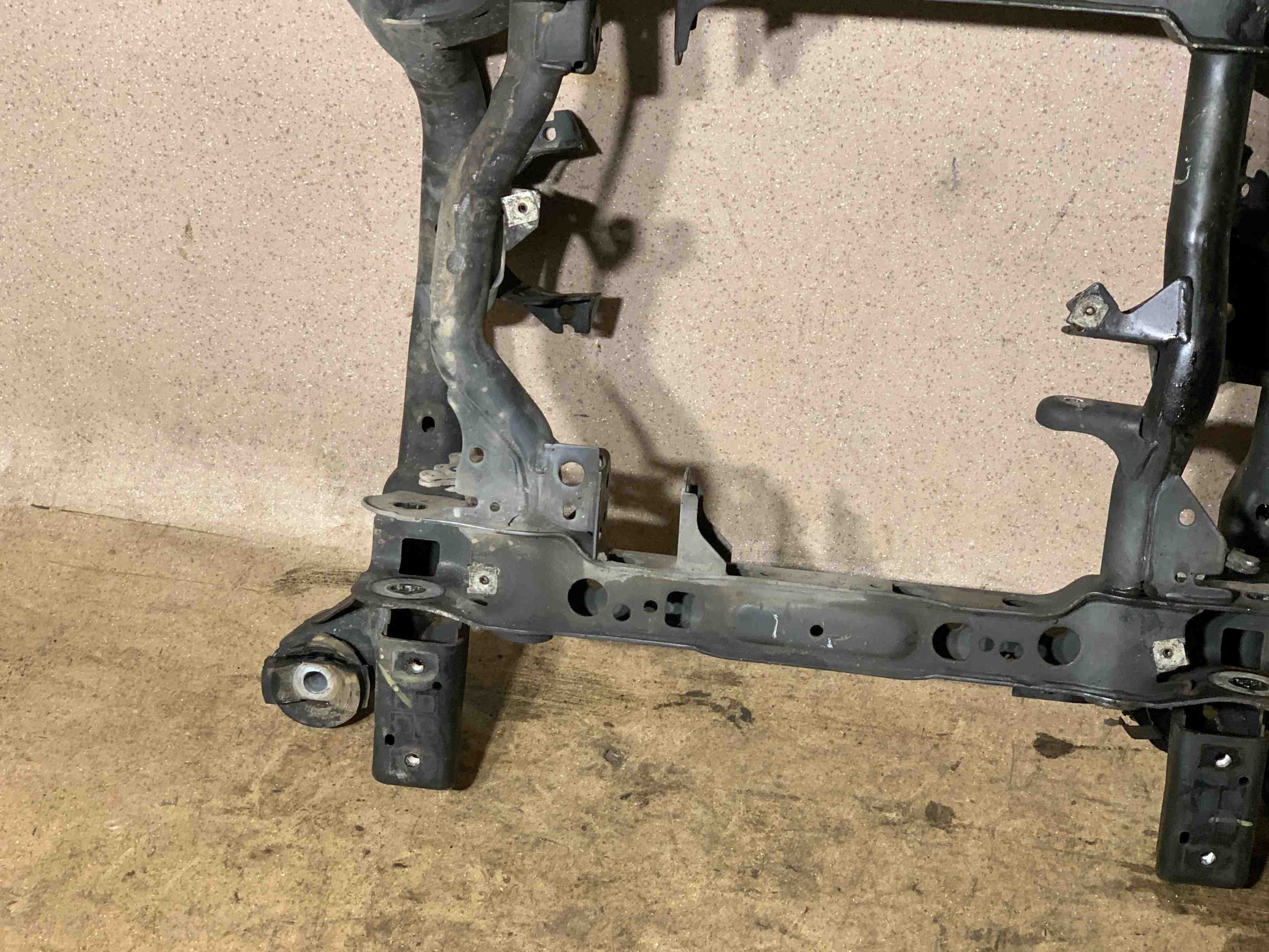 MERCEDES-BENZ M-Class W166 (2011-2015) Front Suspension Subframe 13235AC 32476628