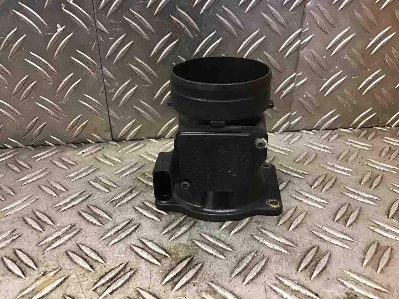 VOLKSWAGEN Golf 4 generation (1997-2006) Gaisa plūsmas mērītājs 06A906461B 32282067