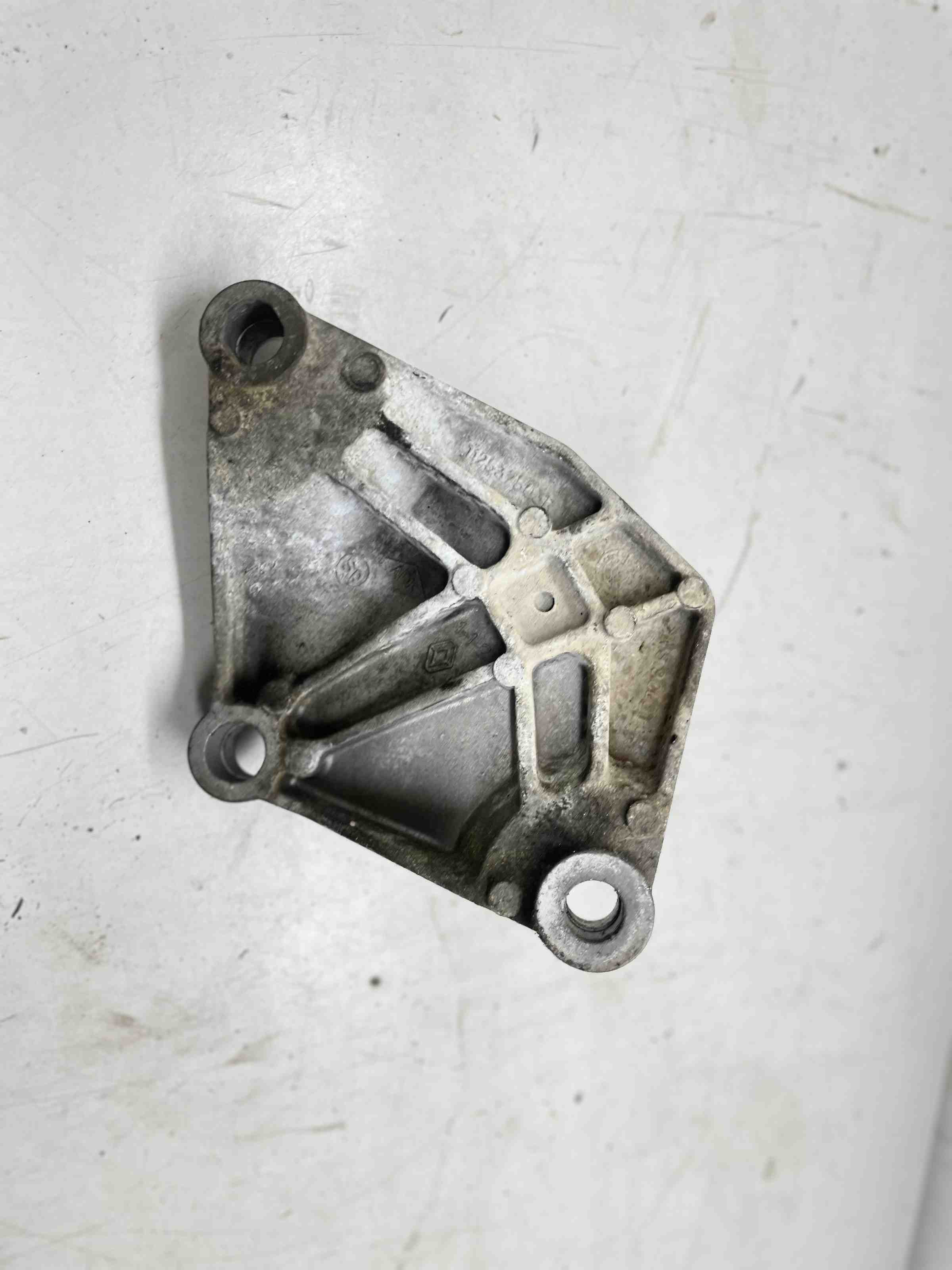 RENAULT Espace 5 generation (2015-2023) Gearbox Mount Bracket 112537503R 32400348