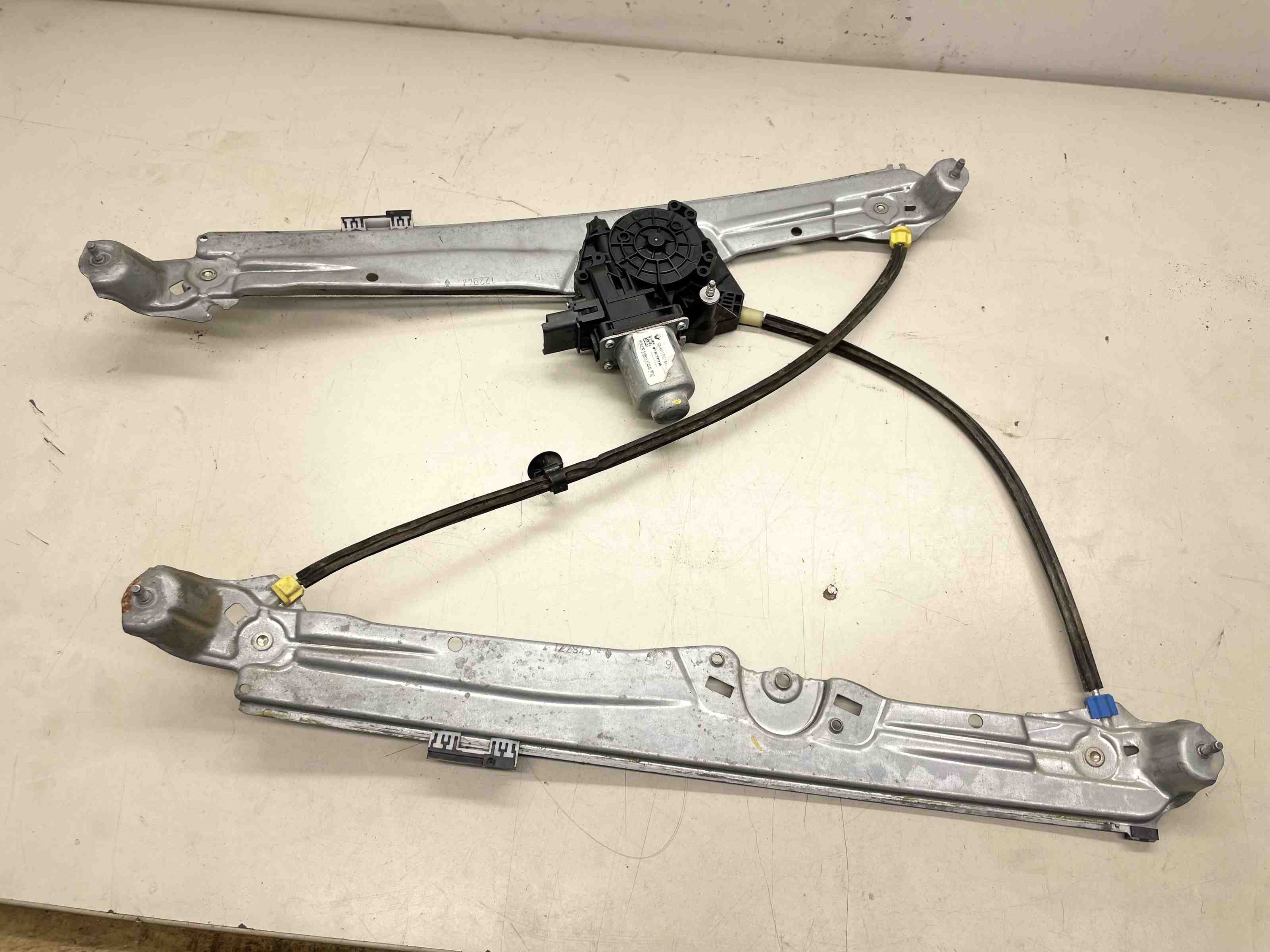 RENAULT Espace 5 generation (2015-2023) Takaoven lasinsäädin moottorilla 122944,122943 32448540