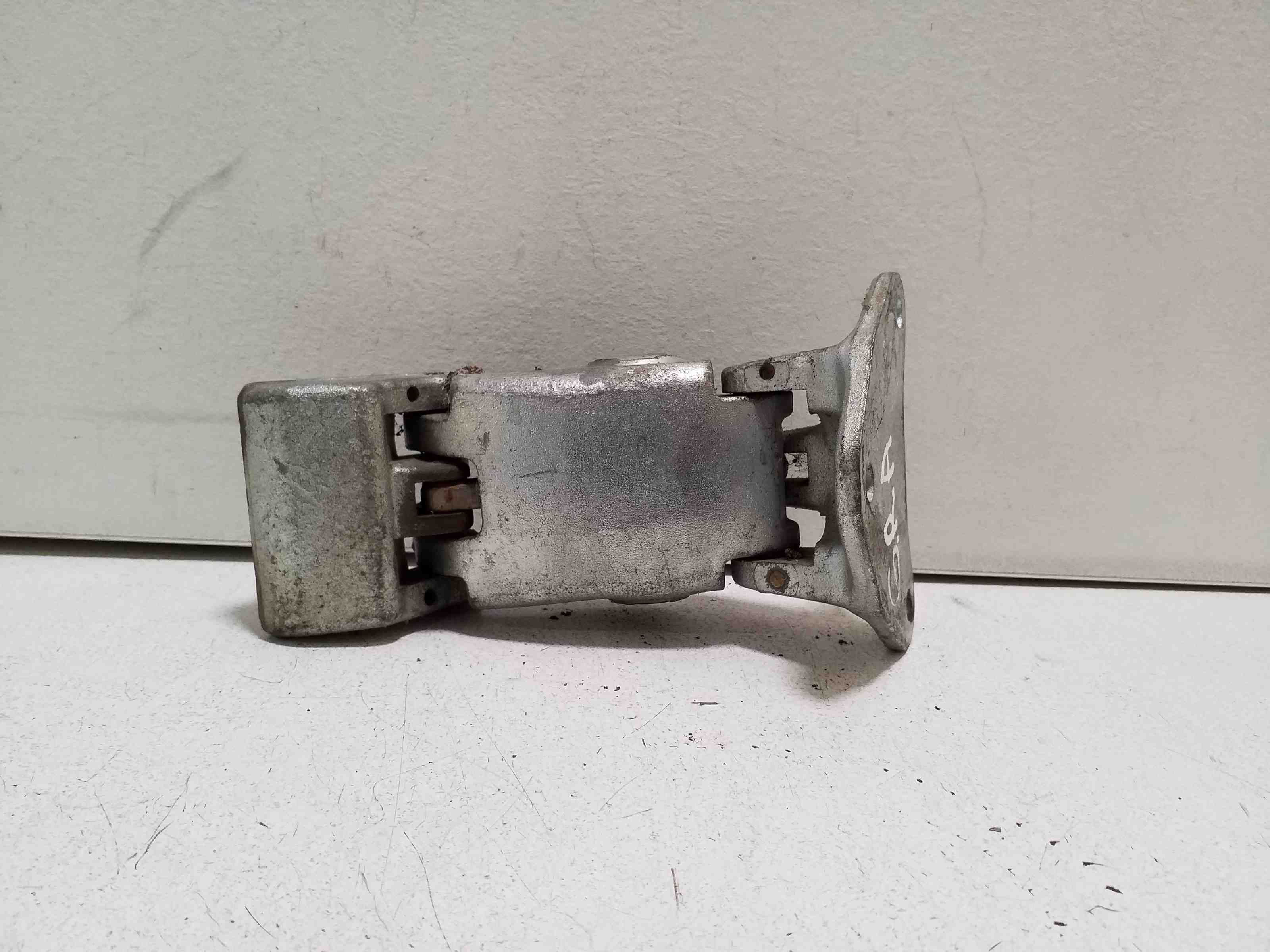 IVECO Daily 5 generation (2011-2014) Rear Right Door Hinge 07123981 32397150