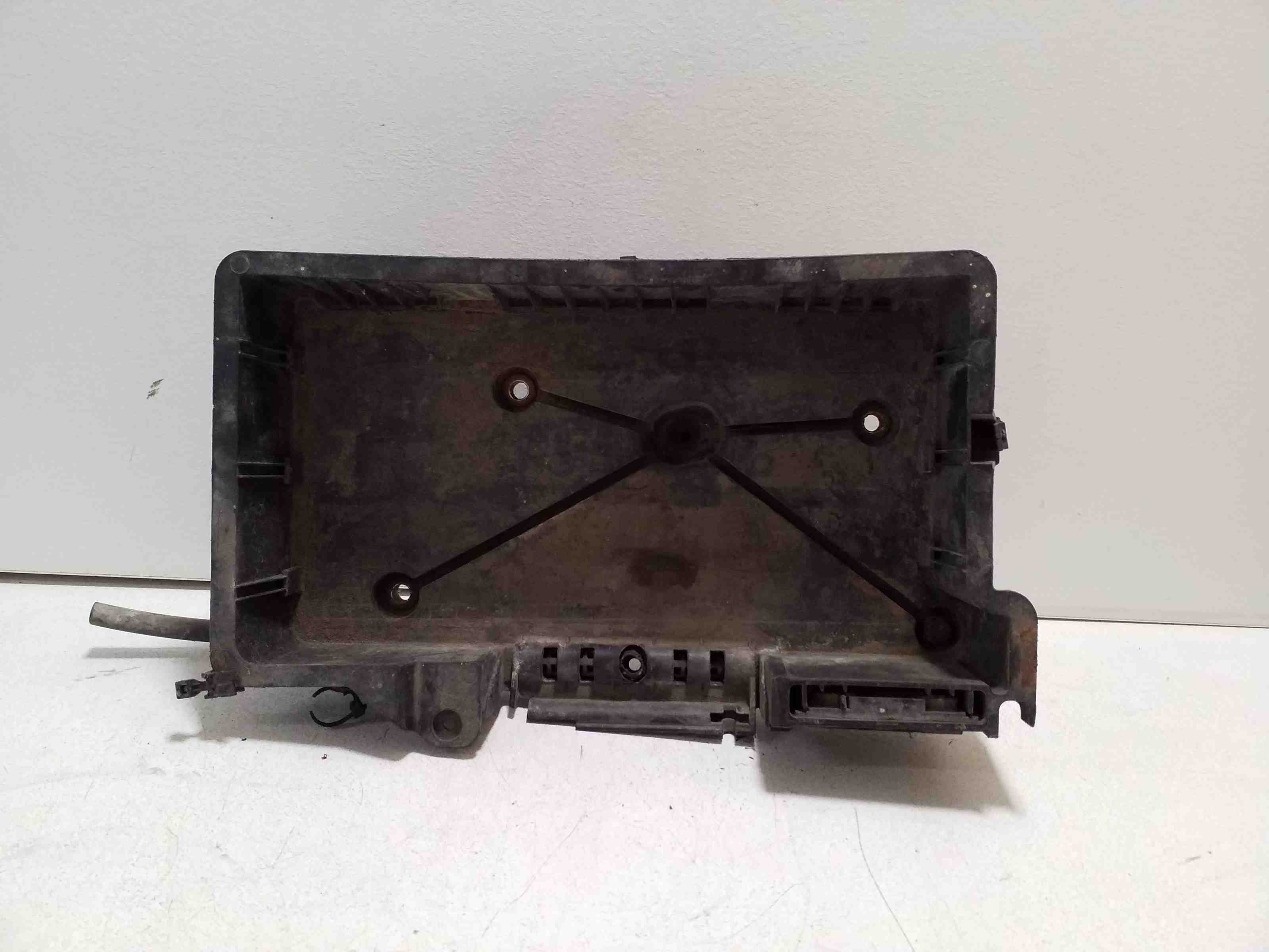 IVECO Daily 5 generation (2011-2014) Batteri Pad 37903800103 32397510